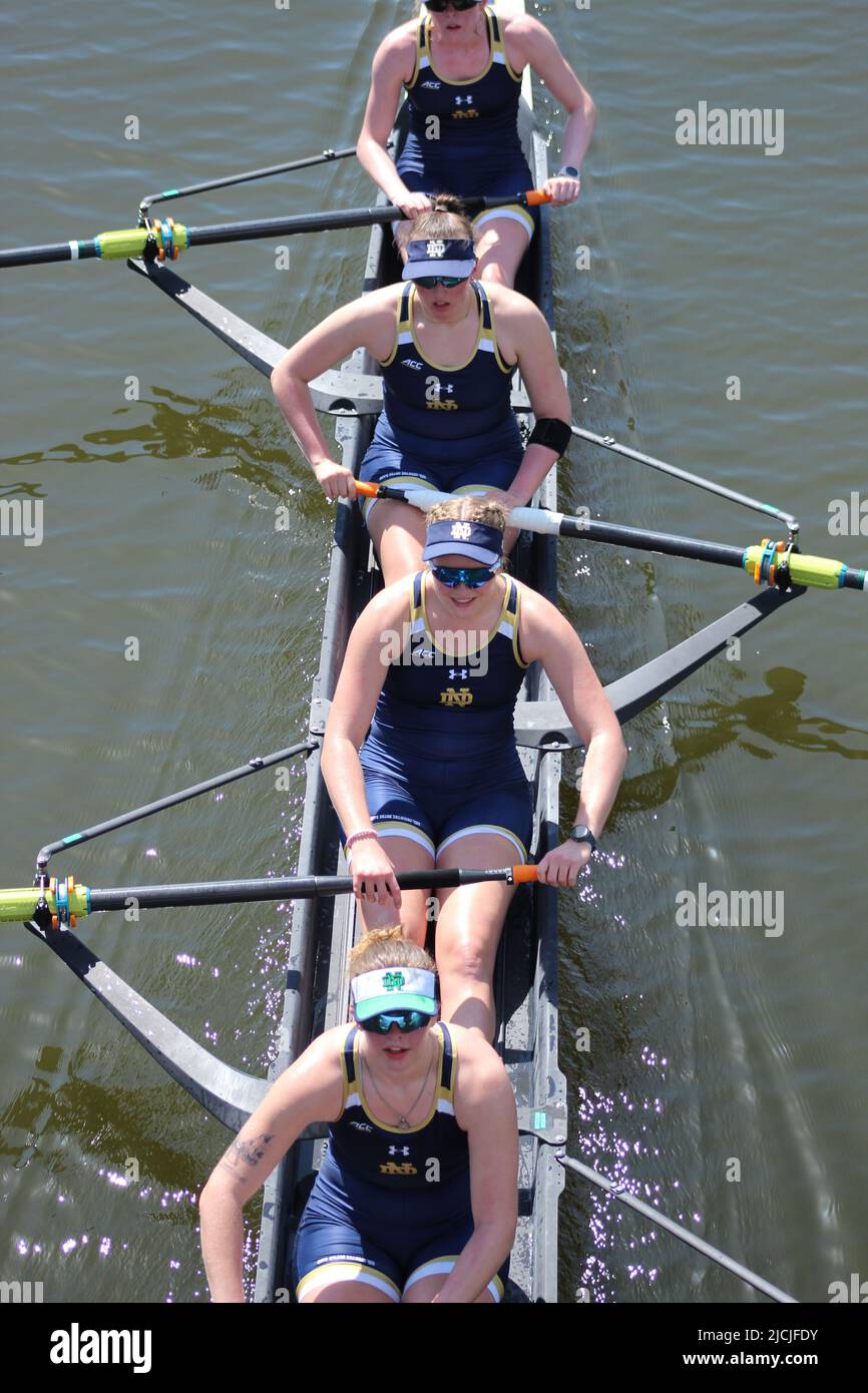 2022 University of Michigan womens team at big ten invitational regatta competition Sarasota