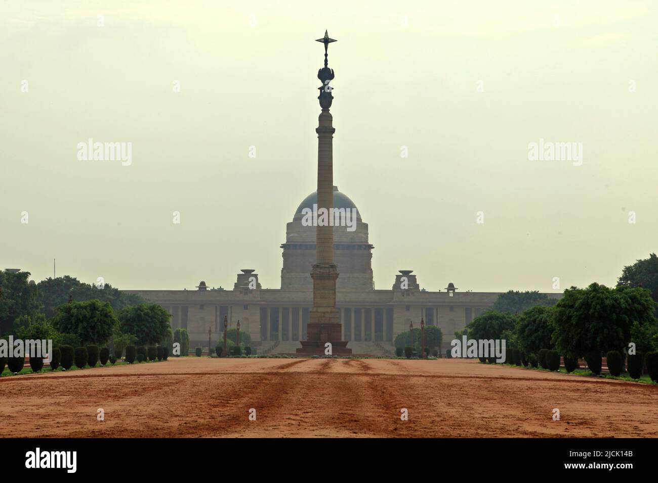 Jaipur column in the courtyard with Rashtrapati Bhavan, the official residence of President of India, is in the background in New Delhi, Delhi, India. Stock Photo