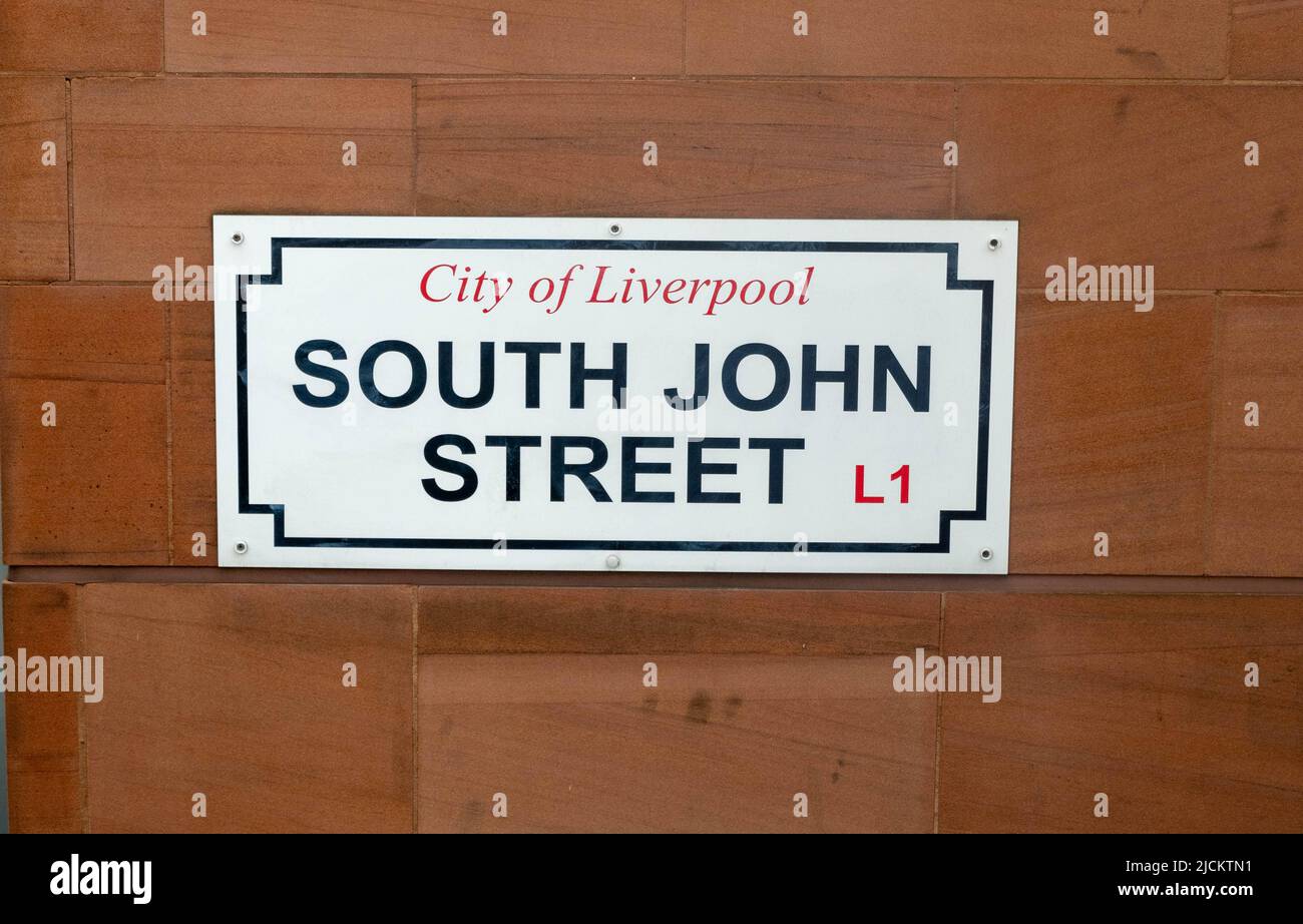 South John Street sign in Liverpool ONE Stock Photo