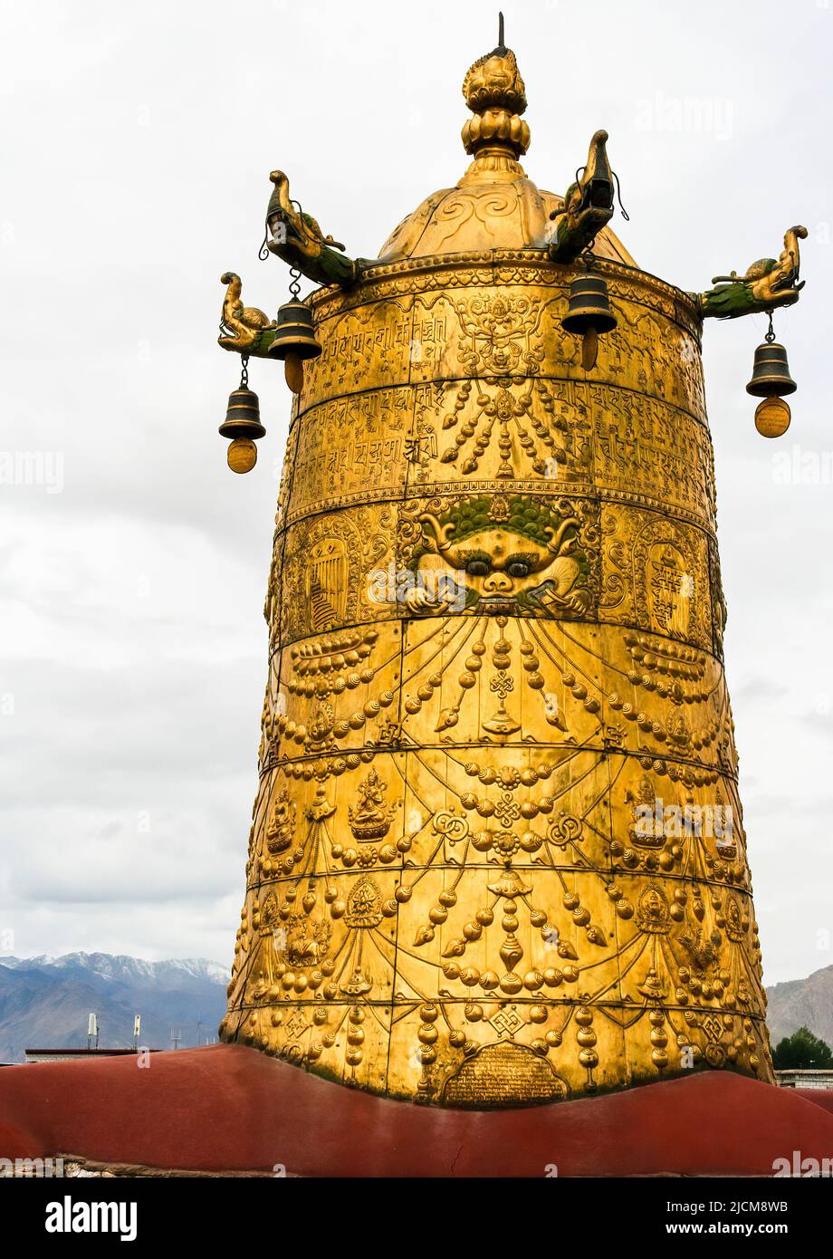 Dhavaja or victory banner hi-res stock photography and images - Alamy