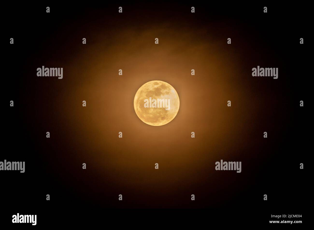 Junes full moon hires stock photography and images Alamy