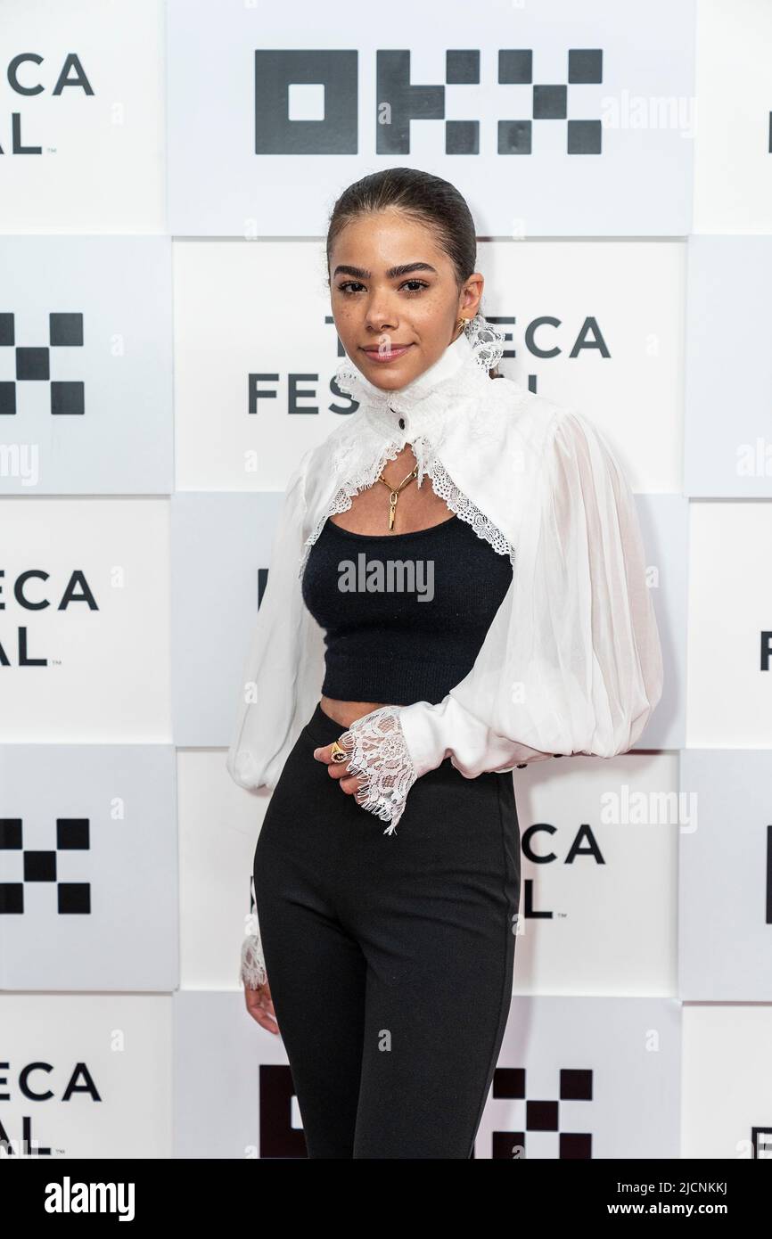 New York, United States. 13th June, 2022. Antonia Gentry attends premiere of 'Cha Cha Real Smooth' during Tribeca Film Festival at BMCC (Photo by Lev Radin/Pacific Press) Credit: Pacific Press Media Production Corp./Alamy Live News Stock Photo