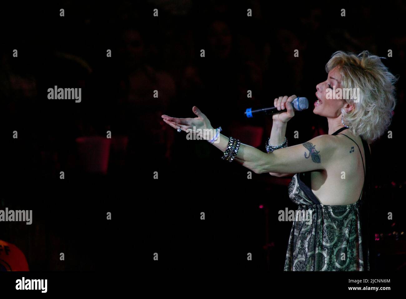 Concierto de Marisela en el palenque de la Expogan Stock Photo - Alamy