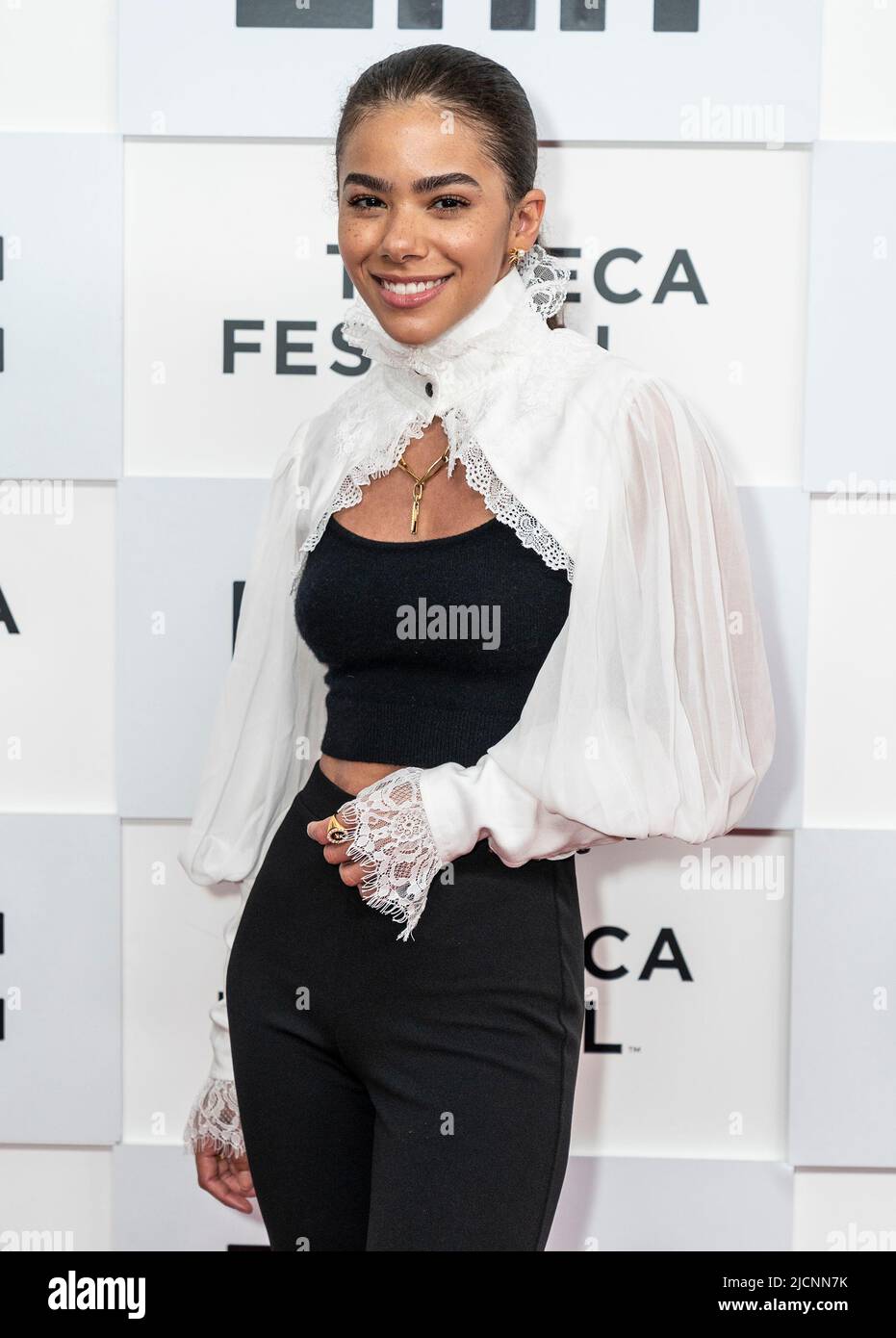 June 13, 2022, New York, New York, United States: Antonia Gentry attends premiere of ''Cha Cha Real Smooth'' during Tribeca Film Festival at BMCC  (Credit Image: © Lev Radin/Pacific Press via ZUMA Press Wire) Stock Photo