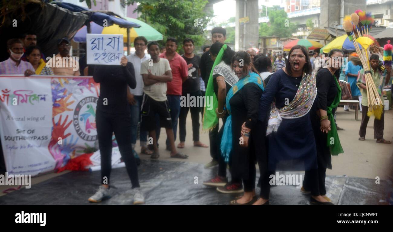 Kolkata, West Bengal, India. 12th June, 2022. Awareness street drama