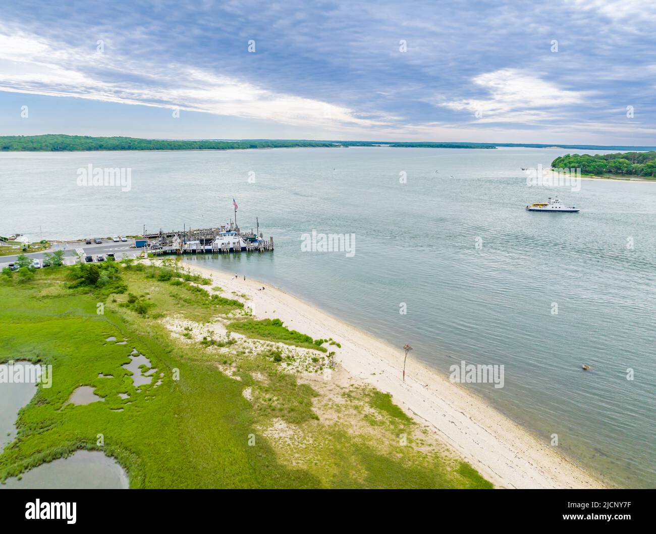 Two ferry boats east hi-res stock photography and images - Alamy