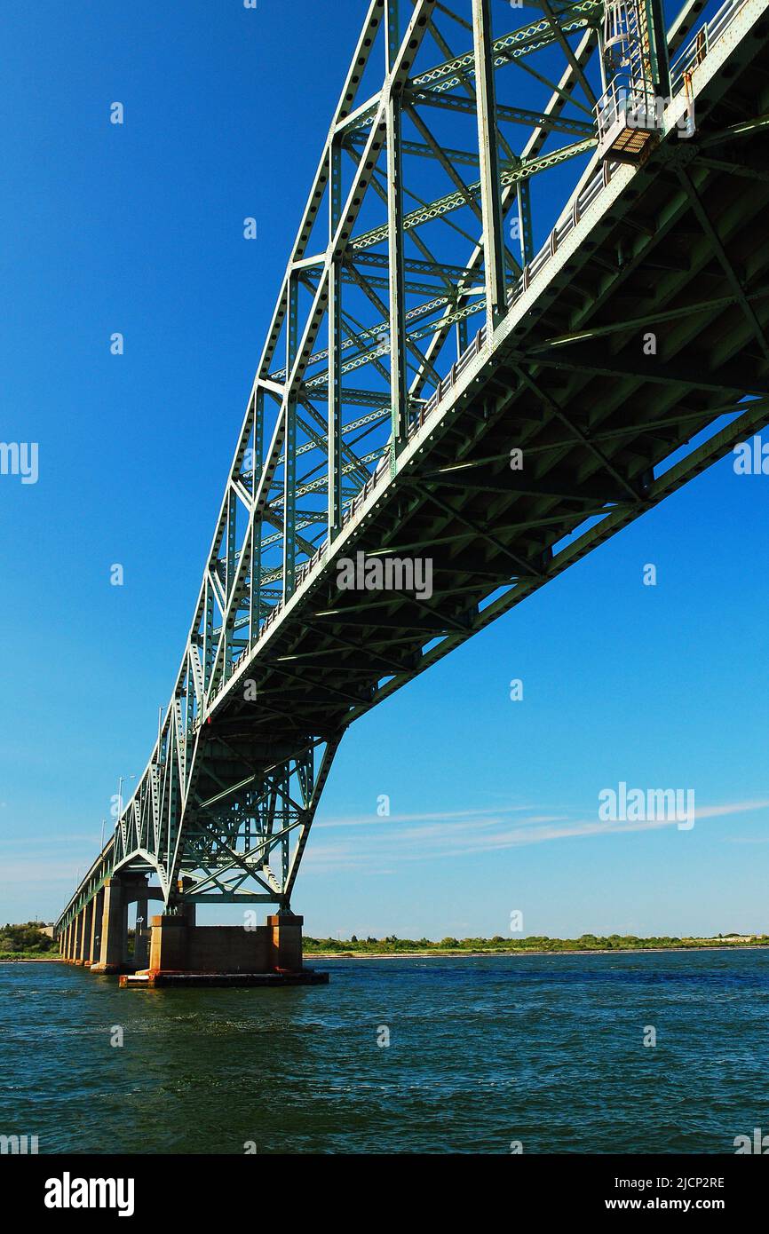 The Robert Moses Causeway, a steel arch bridge, spans the Great South Bay and connects Fire Island with Long Island in New York Stock Photo