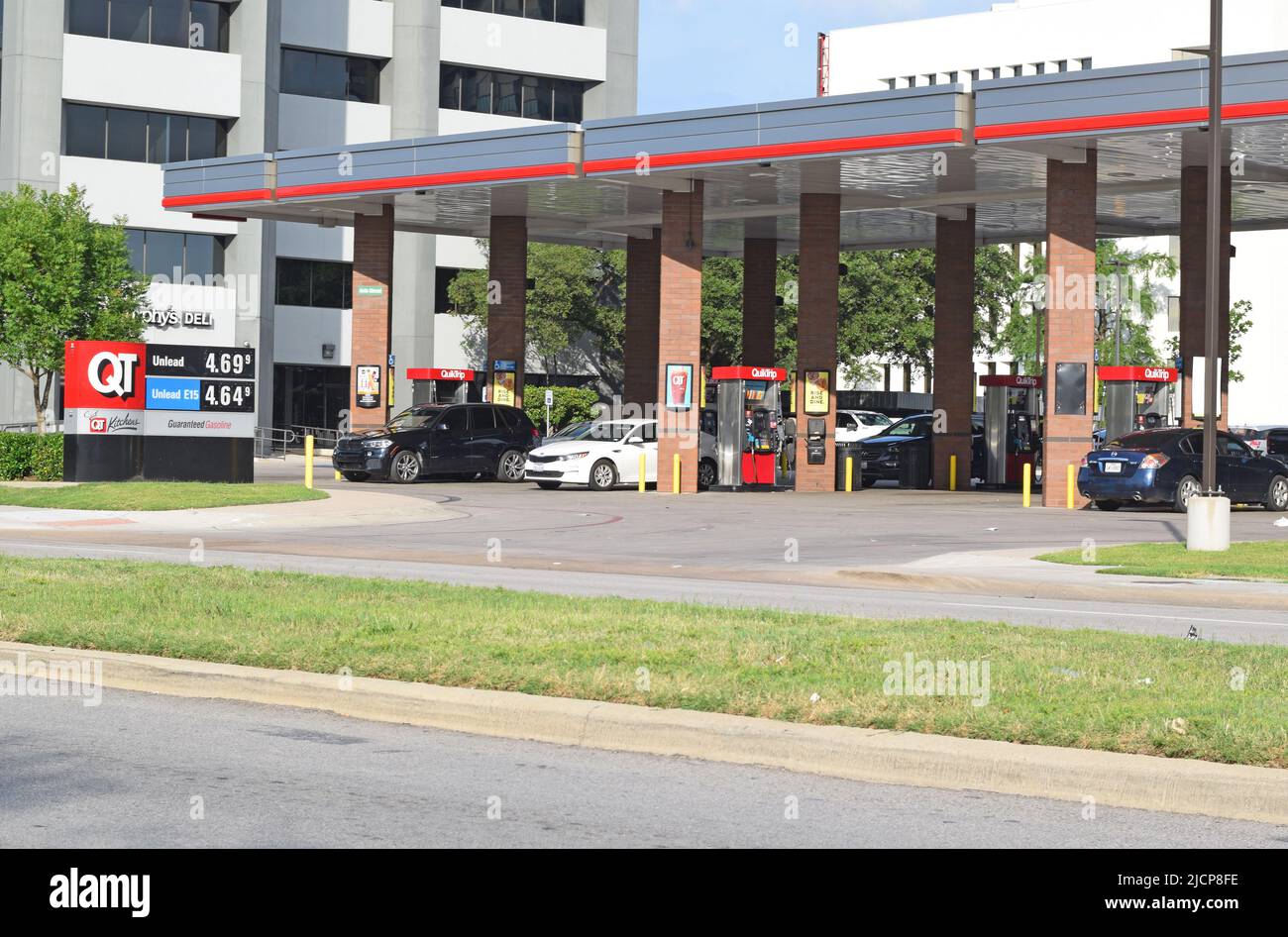 Quick trip gas station hires stock photography and images Alamy