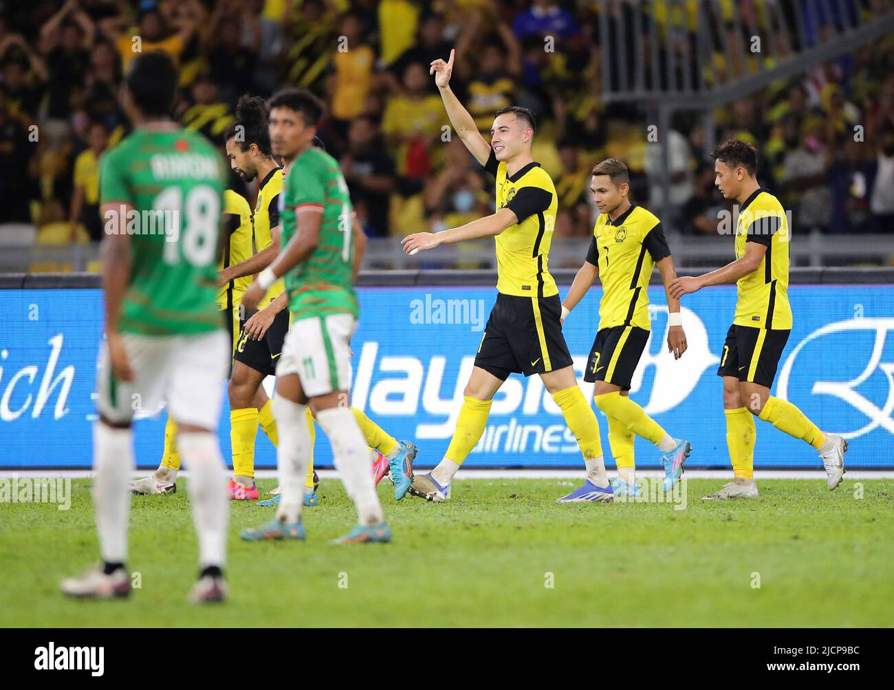 Malaysia football celebrating hi-res stock photography and images - Alamy
