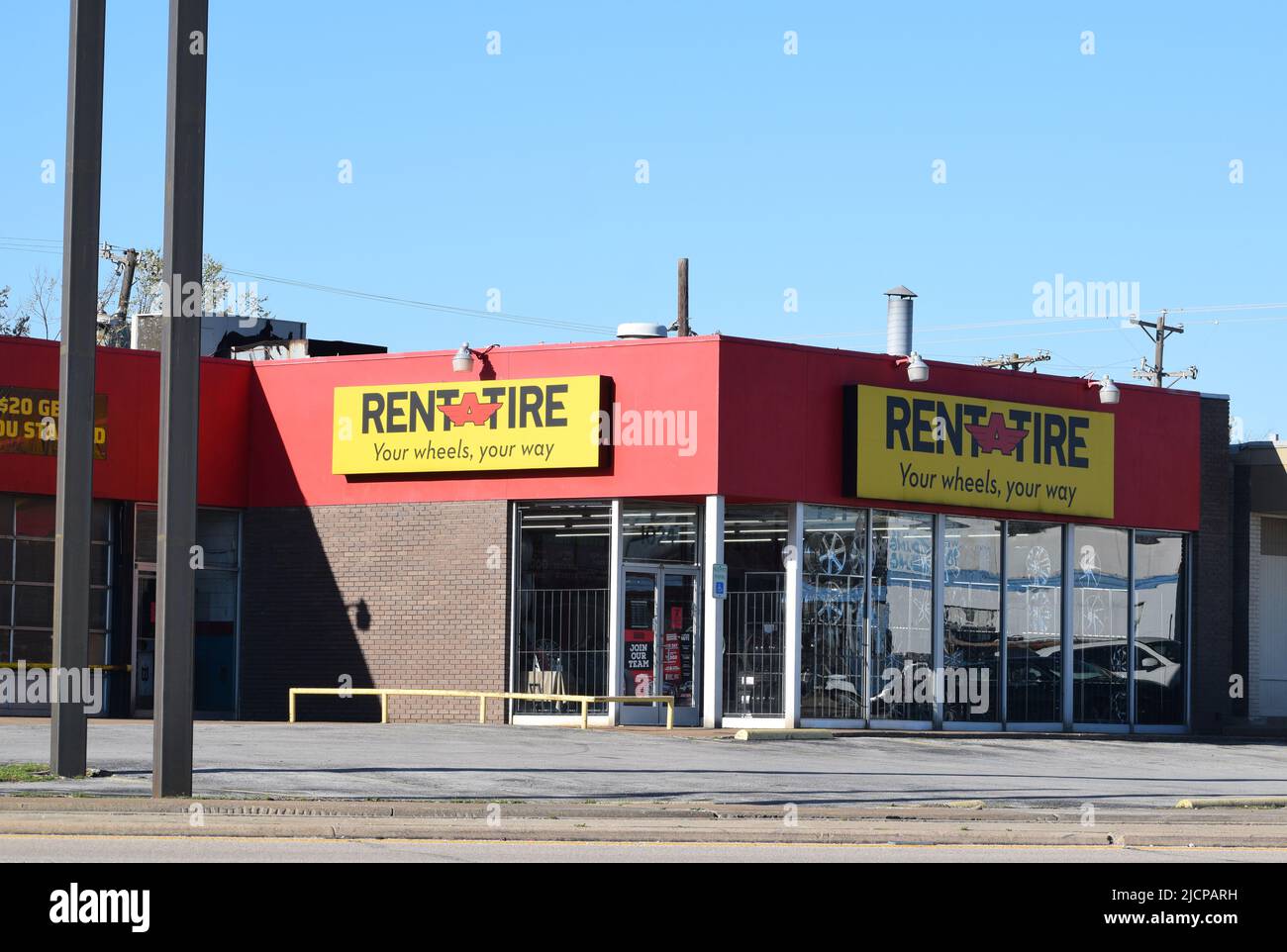 Exterior of a Rent A Tire wheels store in Irving, Texas Stock Photo Alamy