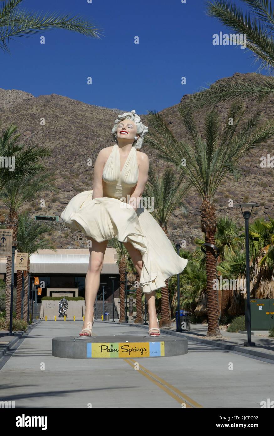 Forever Marilyn Stands Tall Over Palm Springs