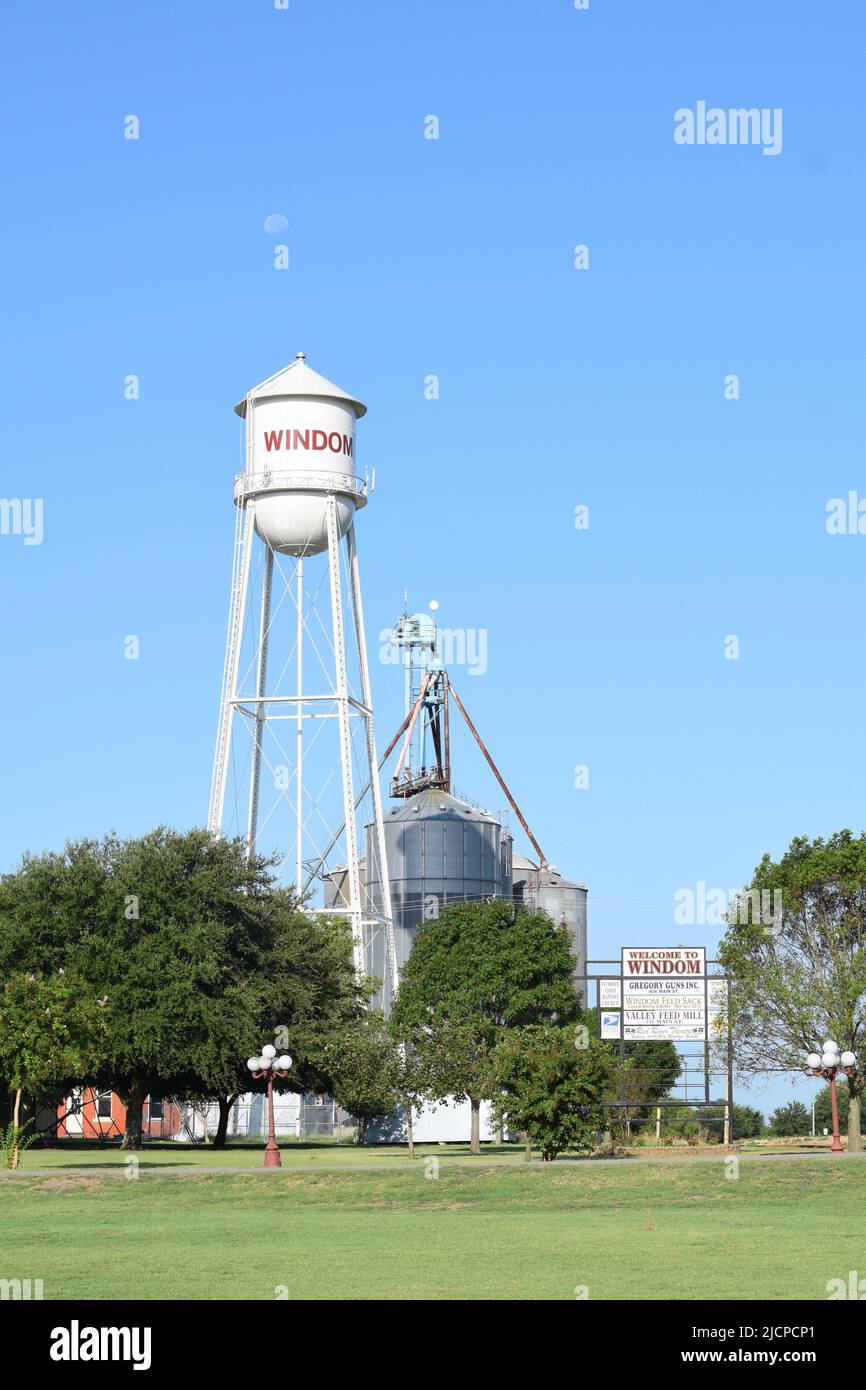 Water tower in downtown Windom Texas Stock Photo Alamy