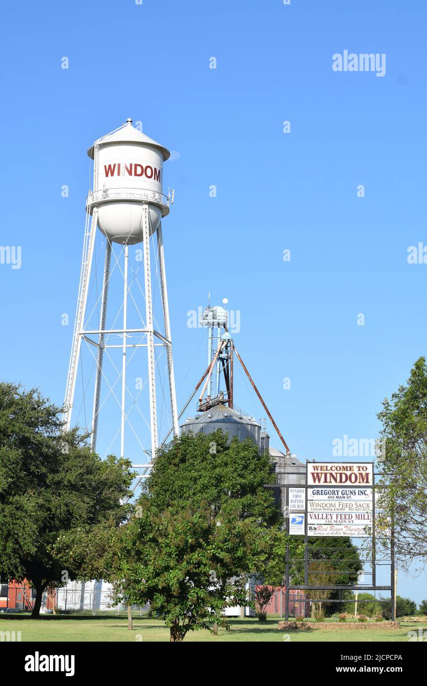 Water tower in downtown Windom Texas Stock Photo Alamy