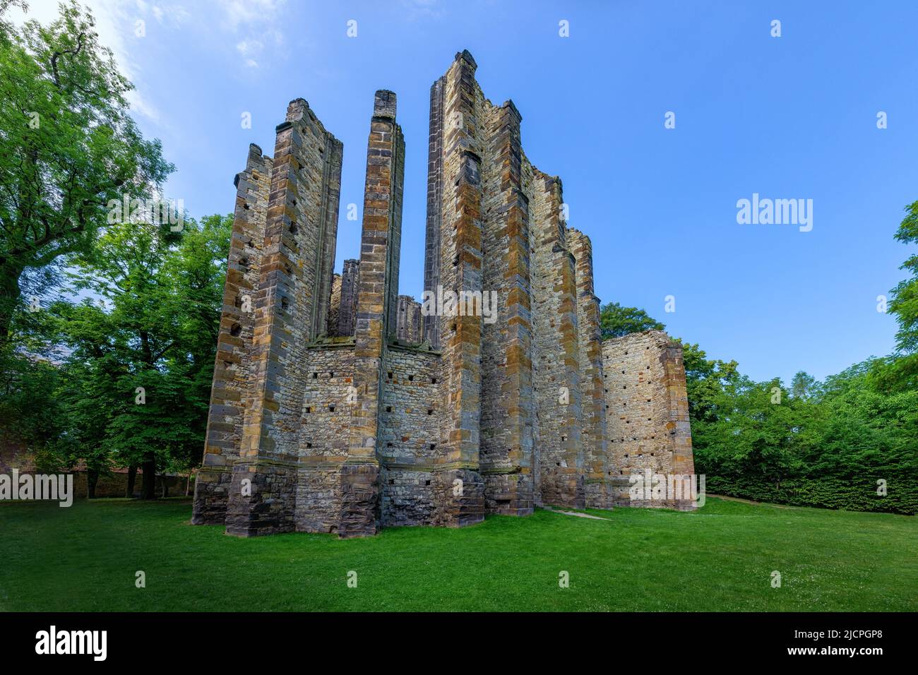 The unbuilt Monastery Church of the Virgin Mary is an unfinished Gothic building with a completed Baroque bell tower in Panensky Tynec - Stock Image