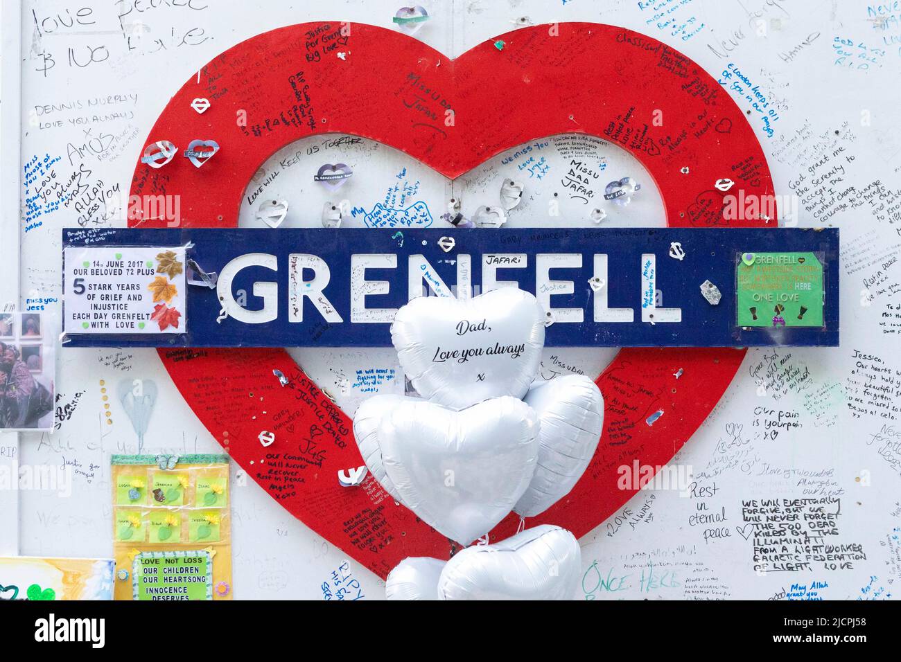 A memorial service is held at Grenfell Tower to commemorate the 5th Anniversary of the Grenfell Fire.  Image shot on 14th June 2022.  © Belinda Jiao Stock Photo
