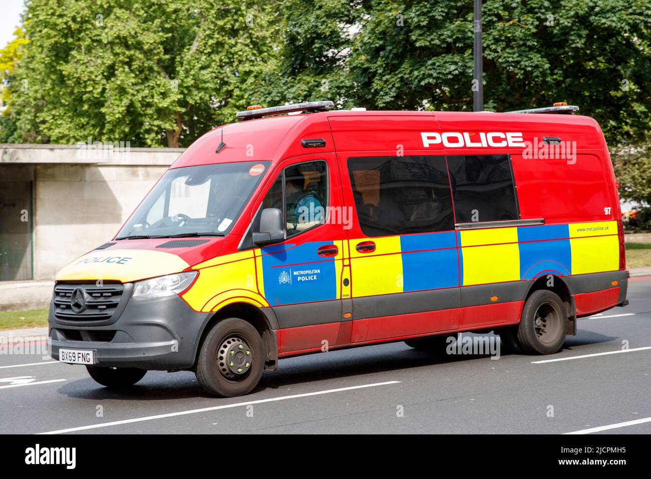 Diplomatic Protection Police Van in London, England, United Kingdom on Wednesday, May 18, 2022.Photo: David Rowland / One-Image.com Stock Photo
