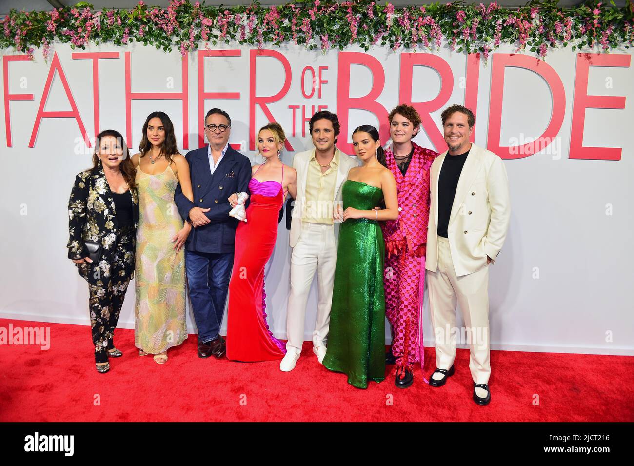 MIAMI, FL JUNE 14 Gloria Estefan, Adria Arjona, Andy Garcia, Chloe