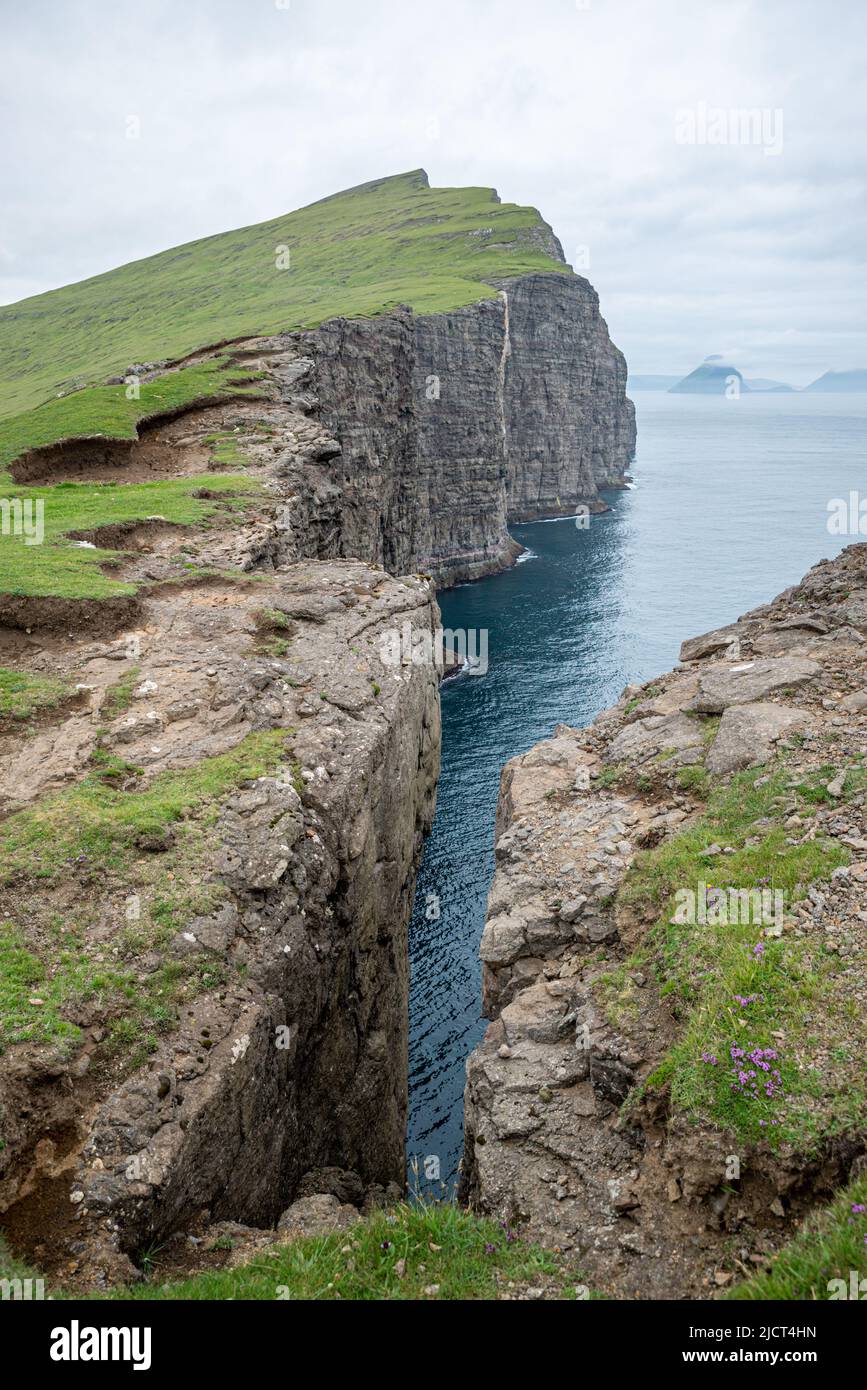 Sea cliffs close to Leitisvatn (Sørvágsvatn) lake, Vagar Island, Faroe Islands Stock Photo
