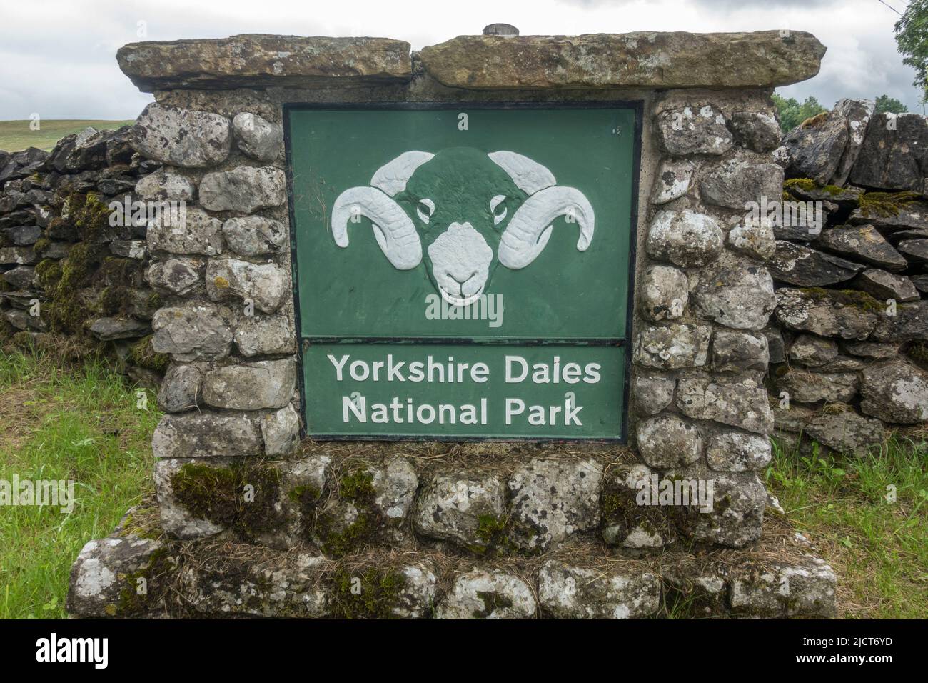 'Yorkshire Dales National Park' roadside sign, UK. Stock Photo