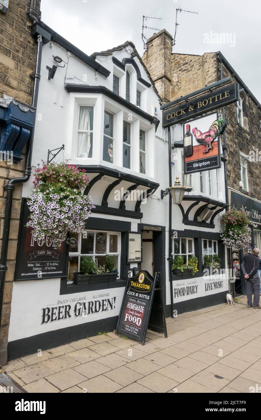 The Cock & Bottle public house in the market town of Skipton, North Yorkshire, UK. Stock Photo