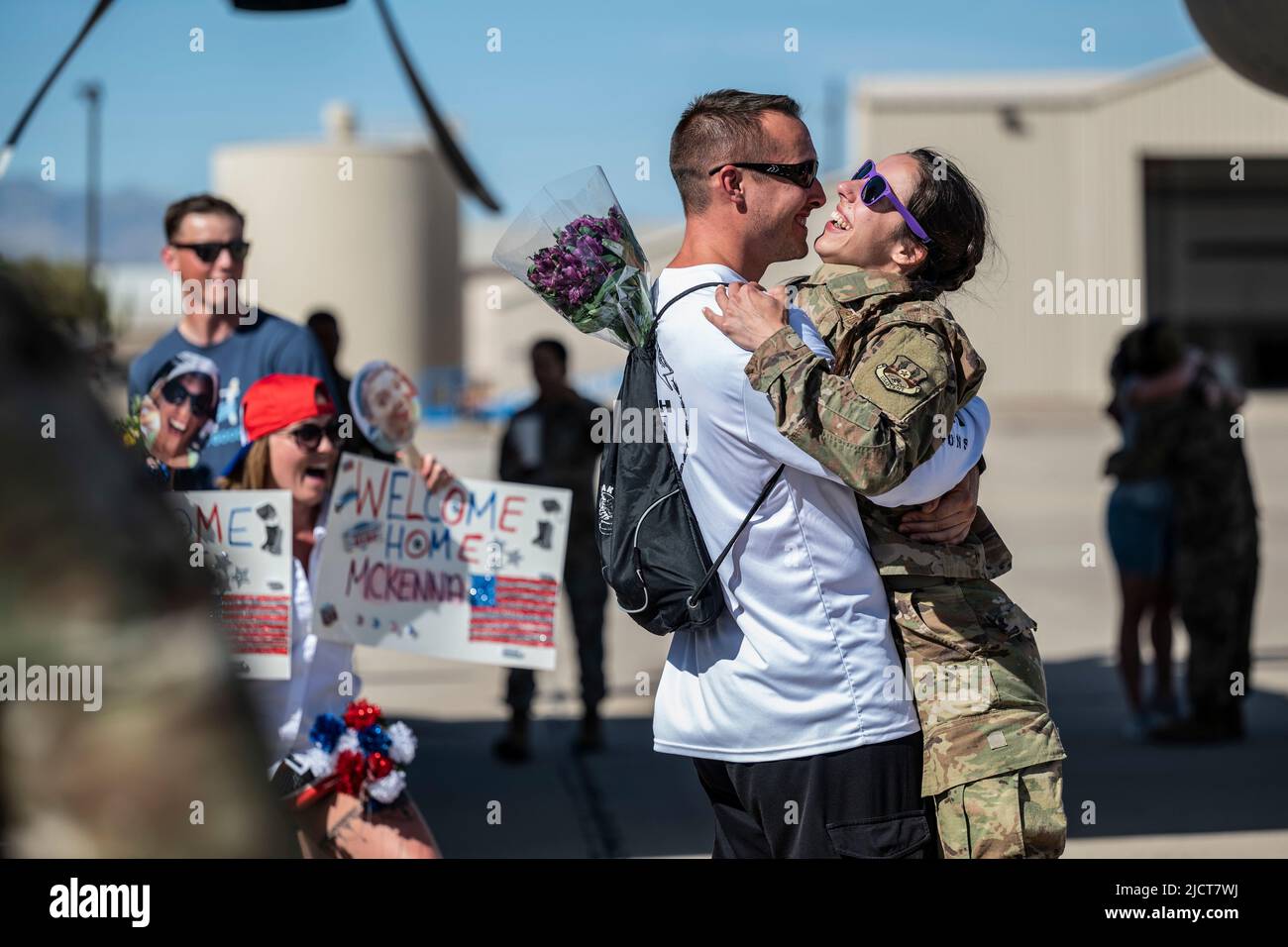 Tucson, Arizona, USA. 8th June, 2022. Family and friends greet redeploying members assigned to the 355th Wing and 563rd Rescue Group on the flight line at Davis-Monthan Air Force Base, Arizona, June 7, 2022. The members returned home to their families after a deployment overseas. Credit: U.S. Air Force/ZUMA Press Wire Service/ZUMAPRESS.com/Alamy Live News Stock Photo