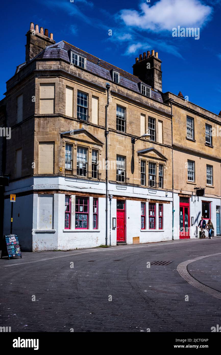 6 Upper Borough Walls Bath Somerset UK - Historic grade ii listed building built around 1810 on the site of the city's medieval walls. Stock Photo