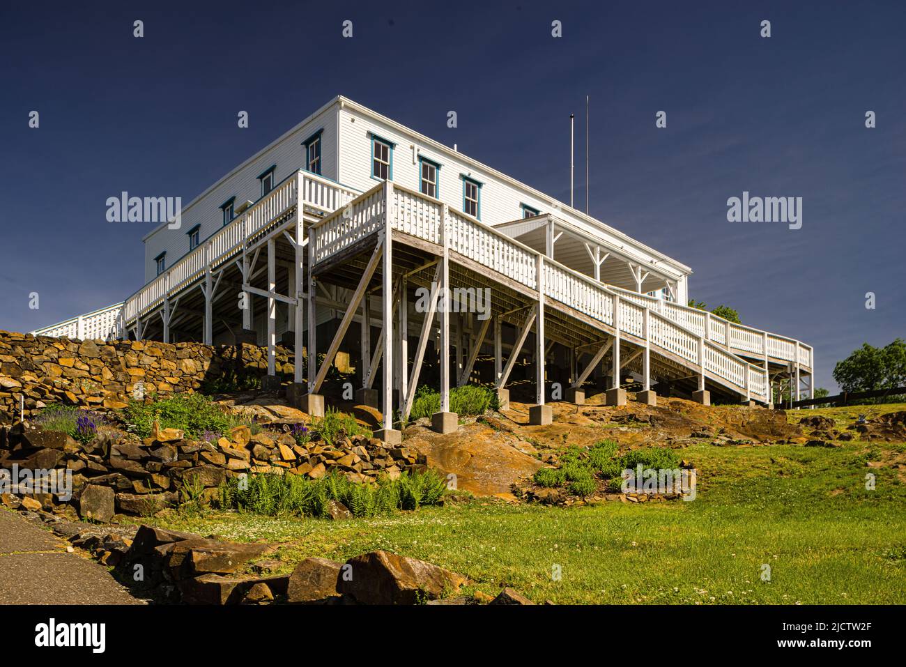 Mount holyoke summit house hires stock photography and images Alamy