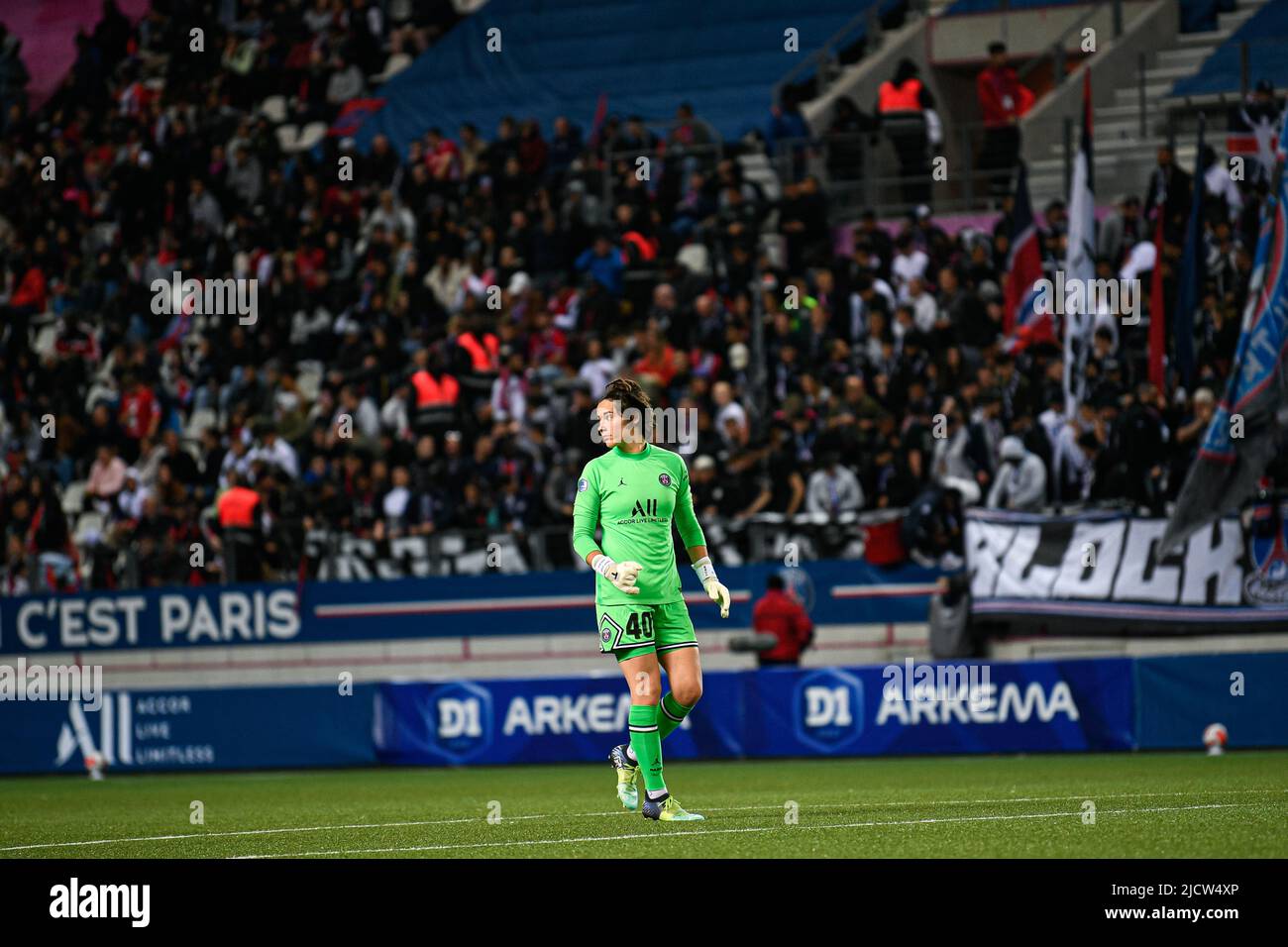 Psg Goalkeeper Hi Res Stock Photography And Images Page 17 Alamy