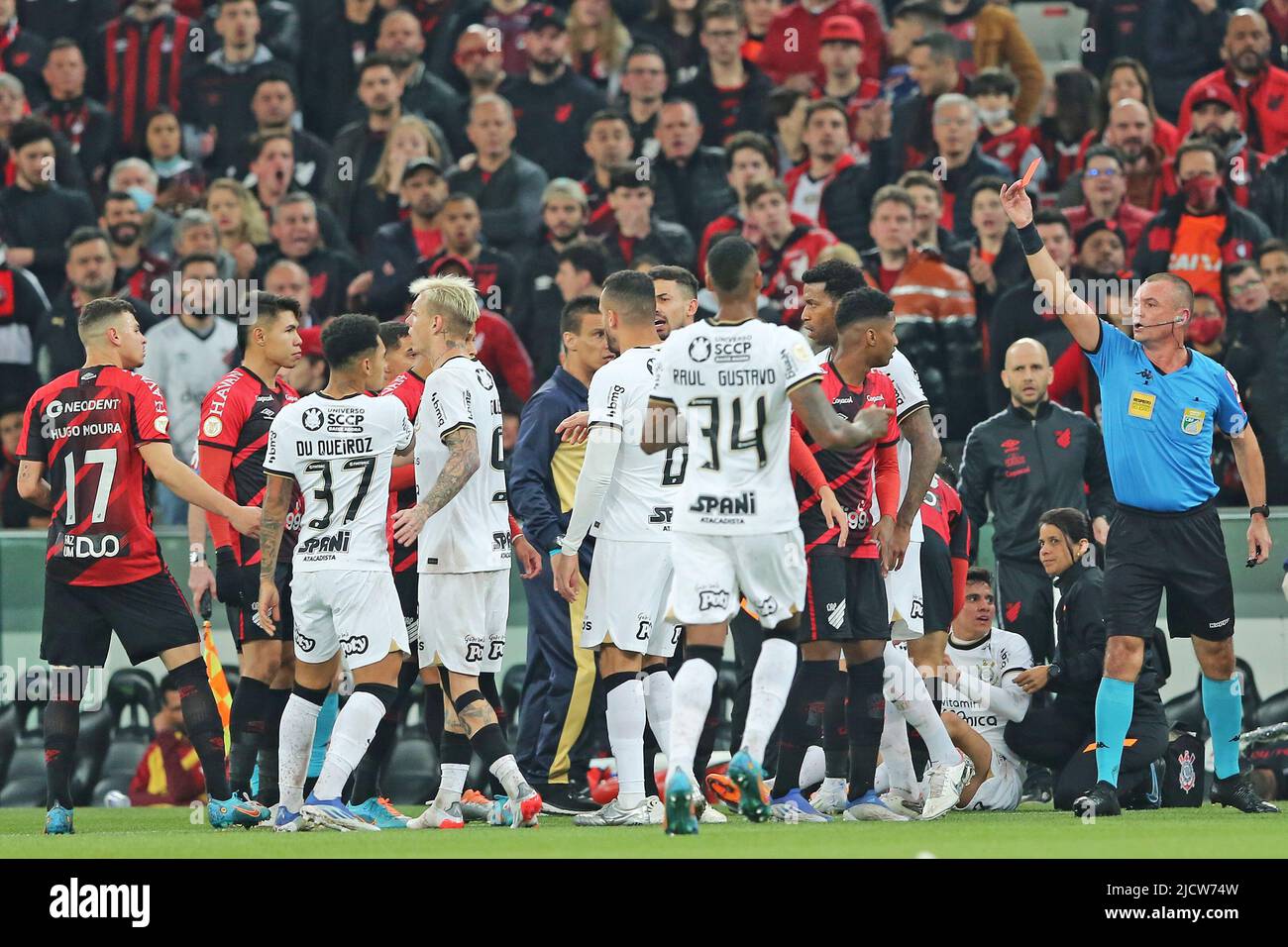 Campeão da Champions League revela que esteve perto de jogar no Corinthians