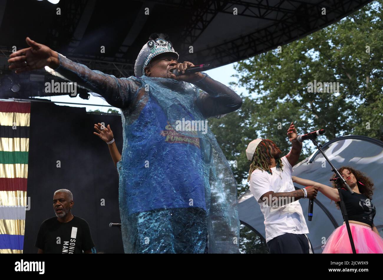 June 15, 2022, New York, New York, USA: Singer/musician GEORGE CLINTON and members of Parliament Funkadelic perform at SummerStage held at Rumsey Playfield in Central Park. (Credit Image: © Nancy Kaszerman/ZUMA Press Wire) Stock Photo
