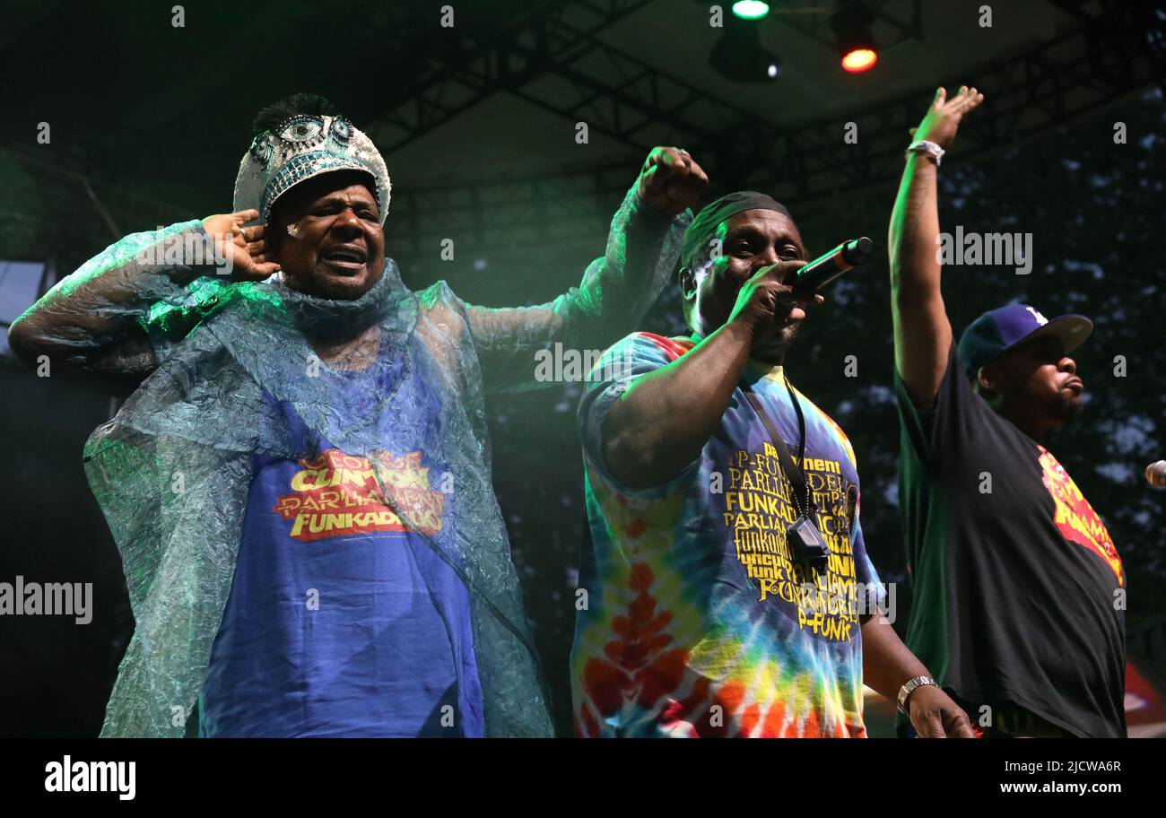 June 15, 2022, New York, New York, USA: Singer/musician GEORGE CLINTON and a member of Parliament Funkadelic perform at SummerStage held at Rumsey Playfield in Central Park. (Credit Image: © Nancy Kaszerman/ZUMA Press Wire) Stock Photo