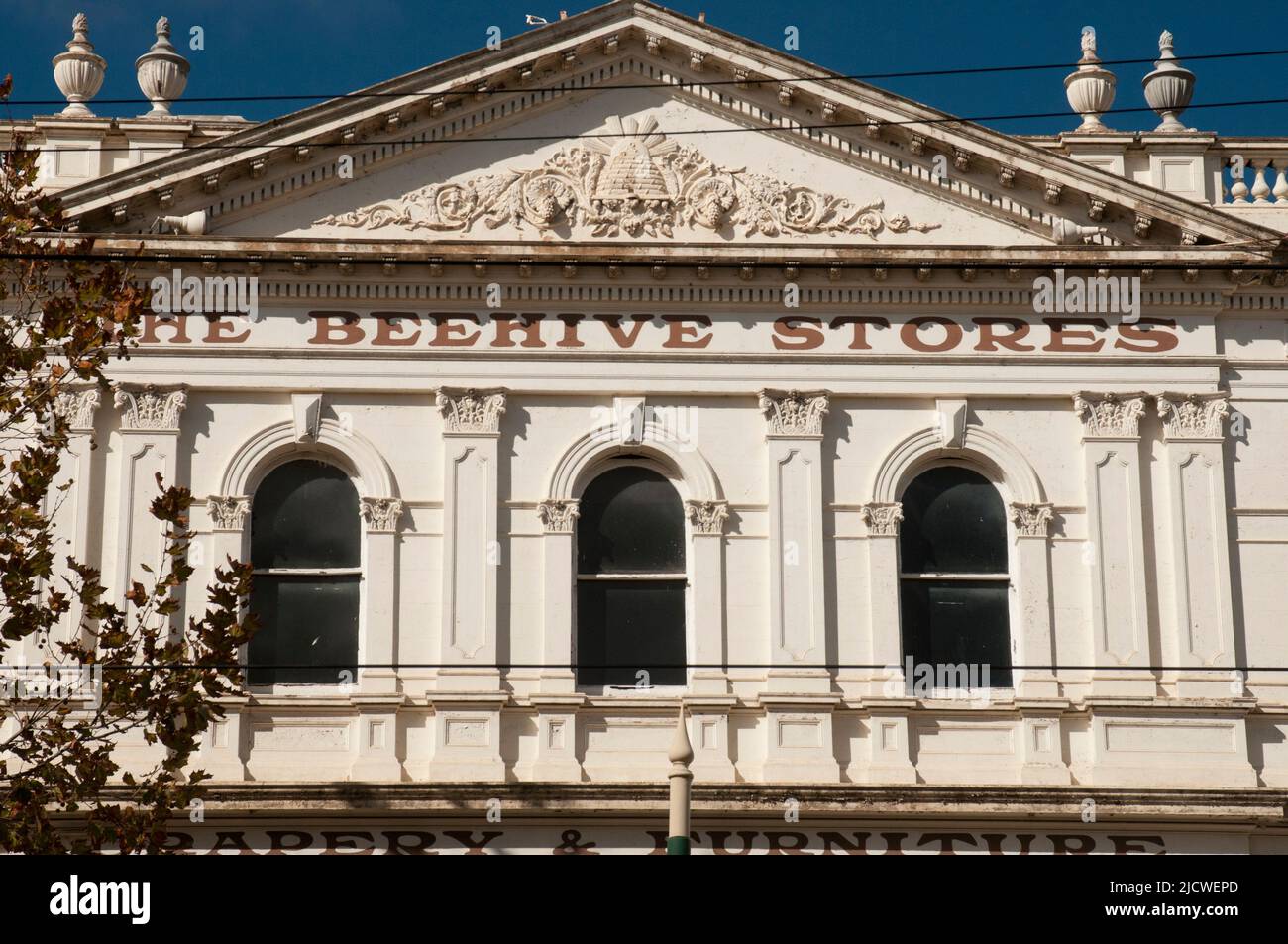 1872 Beehive Building, accommodating a mining exchange plus stores,  in the Victorian goldfields city of Bendigo, Australia Stock Photo