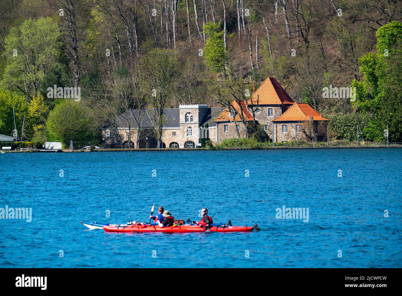 Lake Baldeney, reservoir of the Ruhr, Baldeney Castle, on the right the main building, next to it the coach house, Kayak, Essen, NRW, Germany, Stock Photo