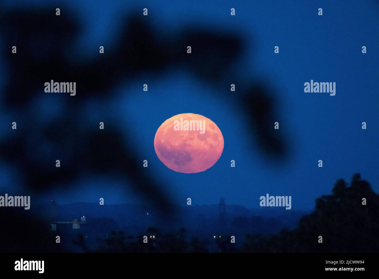 June full moon hires stock photography and images Alamy