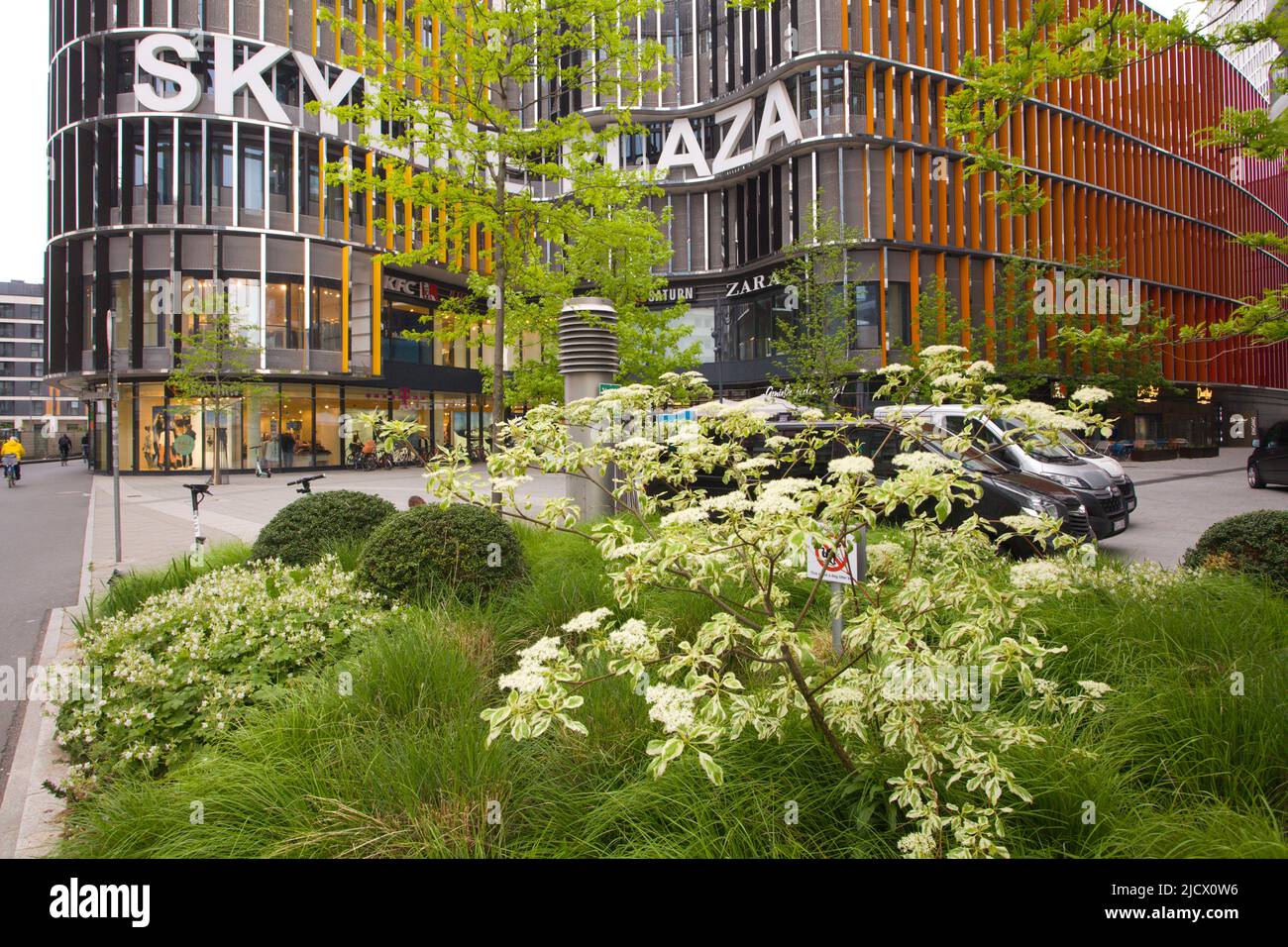 Skyline plaza frankfurt hi-res stock photography and images - Page 2 - Alamy