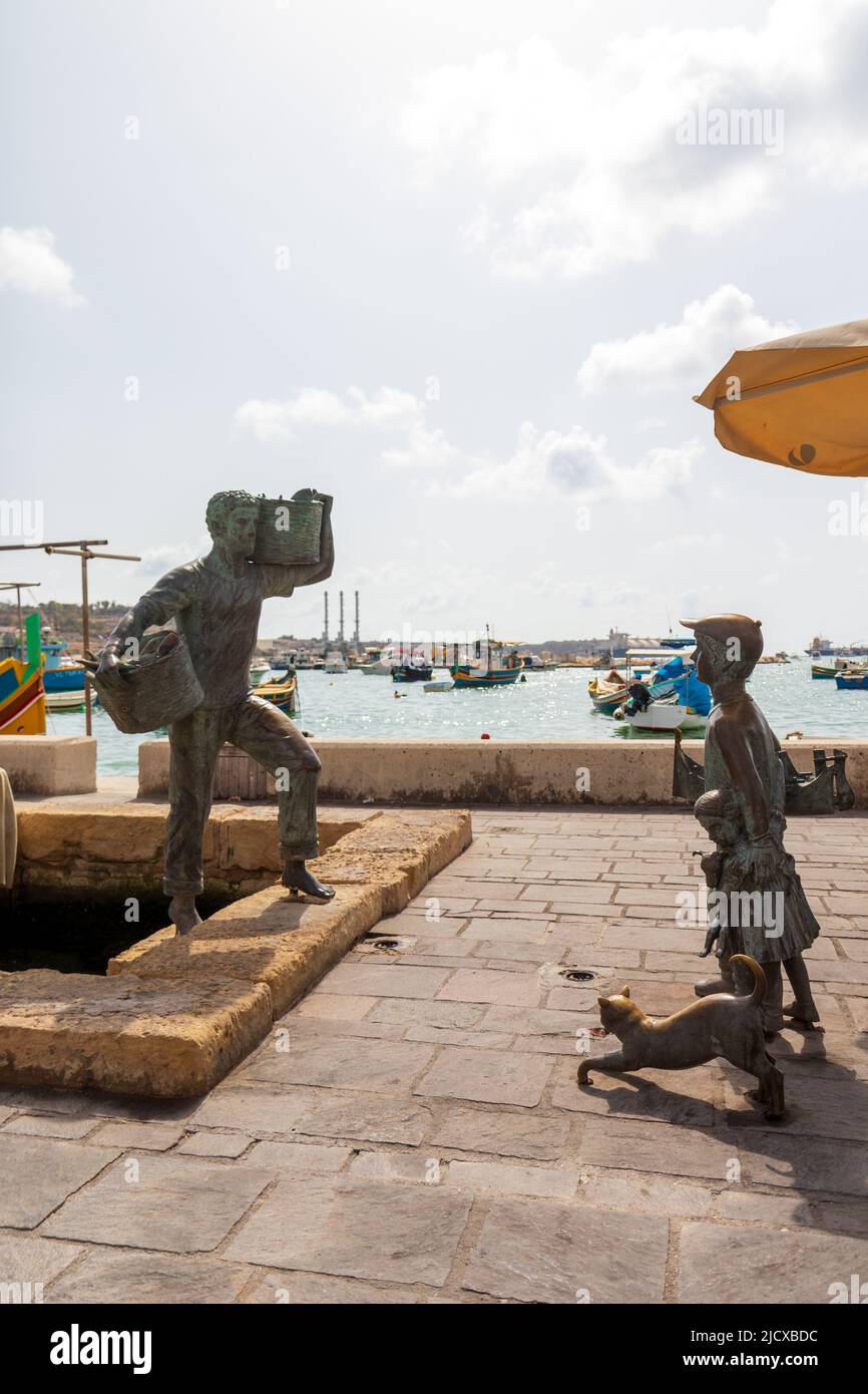 Statue of a fisherman Stock Photo - Alamy