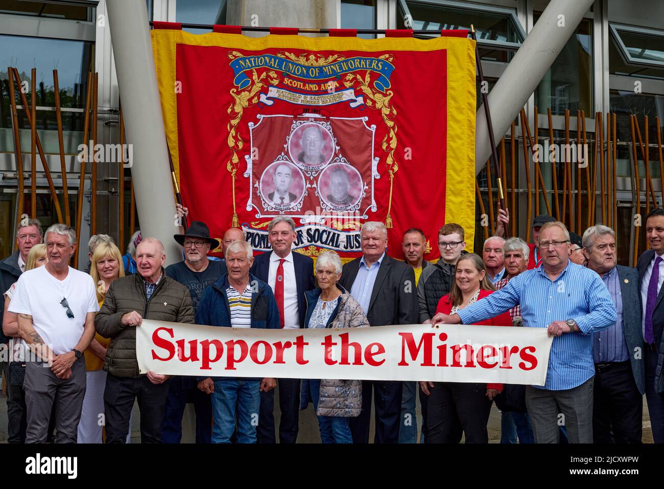 Edinburgh Scotland, UK June 16 2022. Former miners and their families  joined by Scottish Labour MSPs outside Scottish Parliament ahead of the final vote on the miners’ strike pardons bill. credit sst/alamy live news Stock Photo