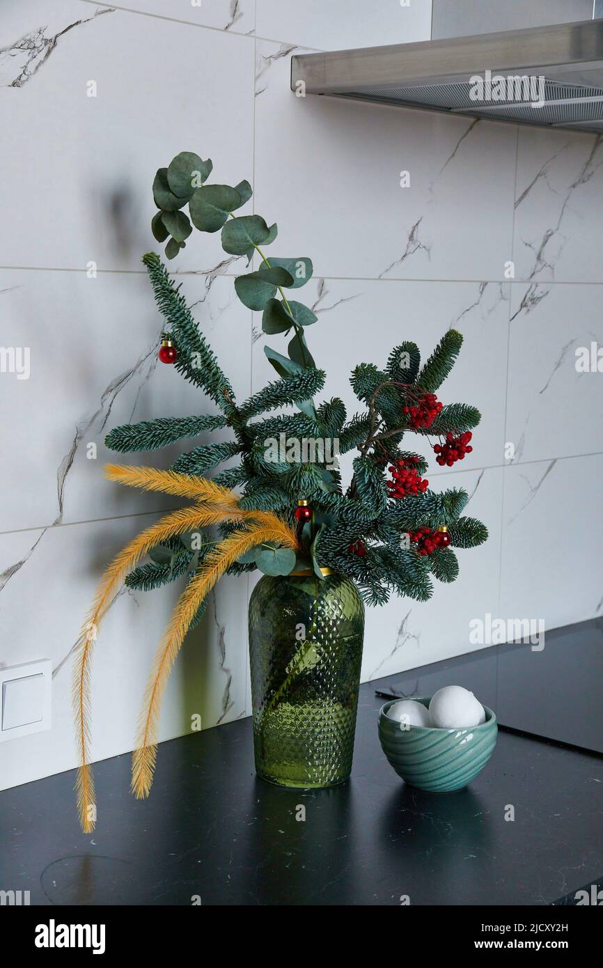 Gold Festive Home Decor Hi res Stock Photography And Images Alamy gold-festive-home-decor-hi-res-stock-photography-and-images-alamy