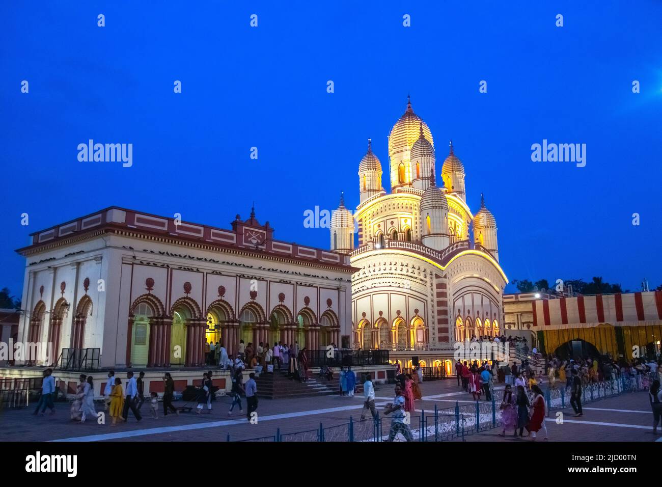 June 16, 2022, Kolkata, West Bengal, India: The Lighting Decoration of Dakshineswar Kali Temple. Dakshineshwar Kali Temple is a Hindu temple located on the eastern banks of the Hooghly River in a small town in the north of Kolkata named Dakshineshwar. The beauty and charm of Dakshineswar Kali Temple is known to be such that a trip to Kolkata is often said to be incomplete without a visit to this temple.While the spiritual history of this temple has the mystic sage and reformer Ramakrishna Paramahansa and his wife Sarada Devi associated with it, the socio-political history associated with the t Stock Photo