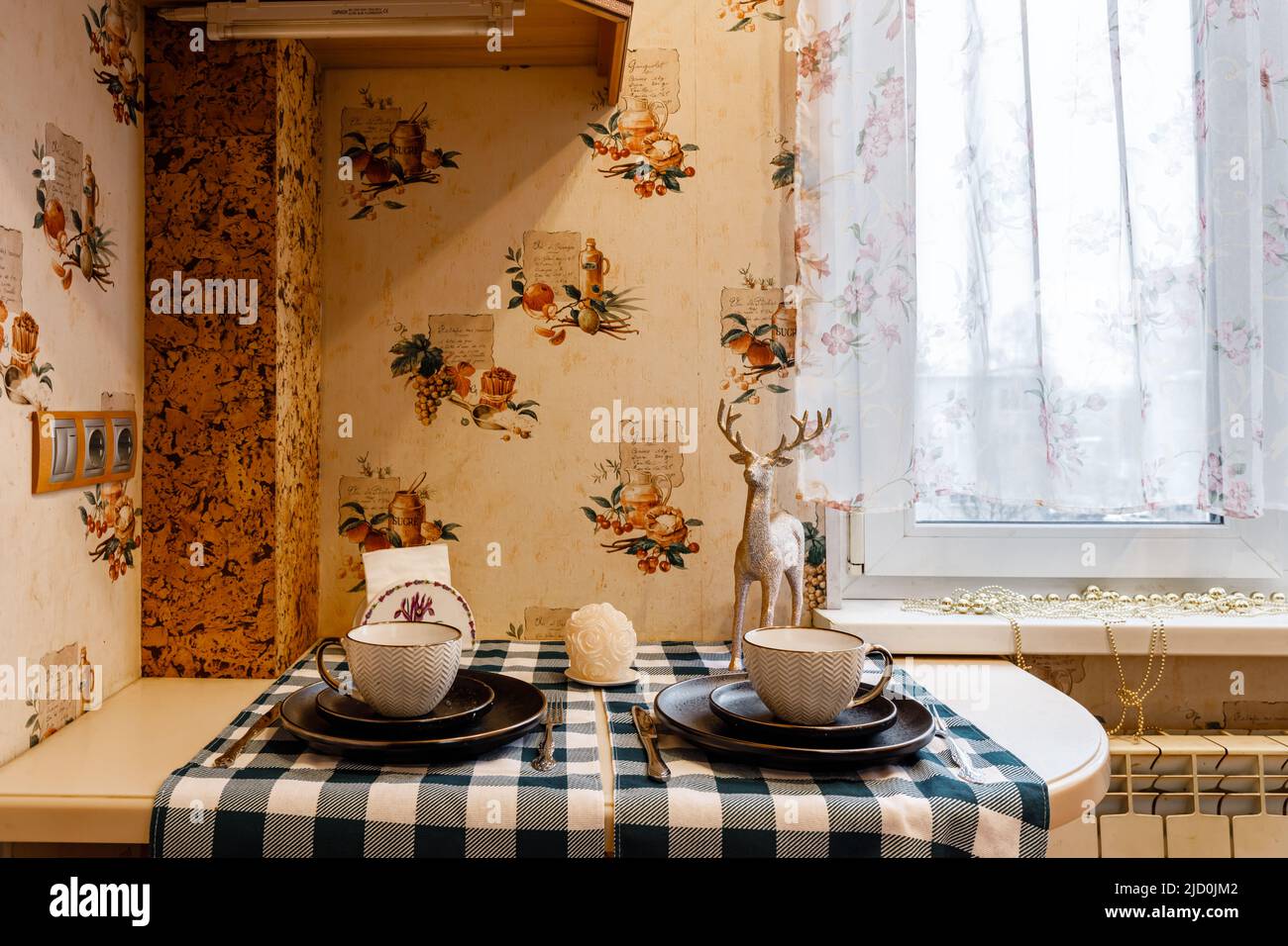 Very beautiful table setting before guests arrive Stock Photo Alamy