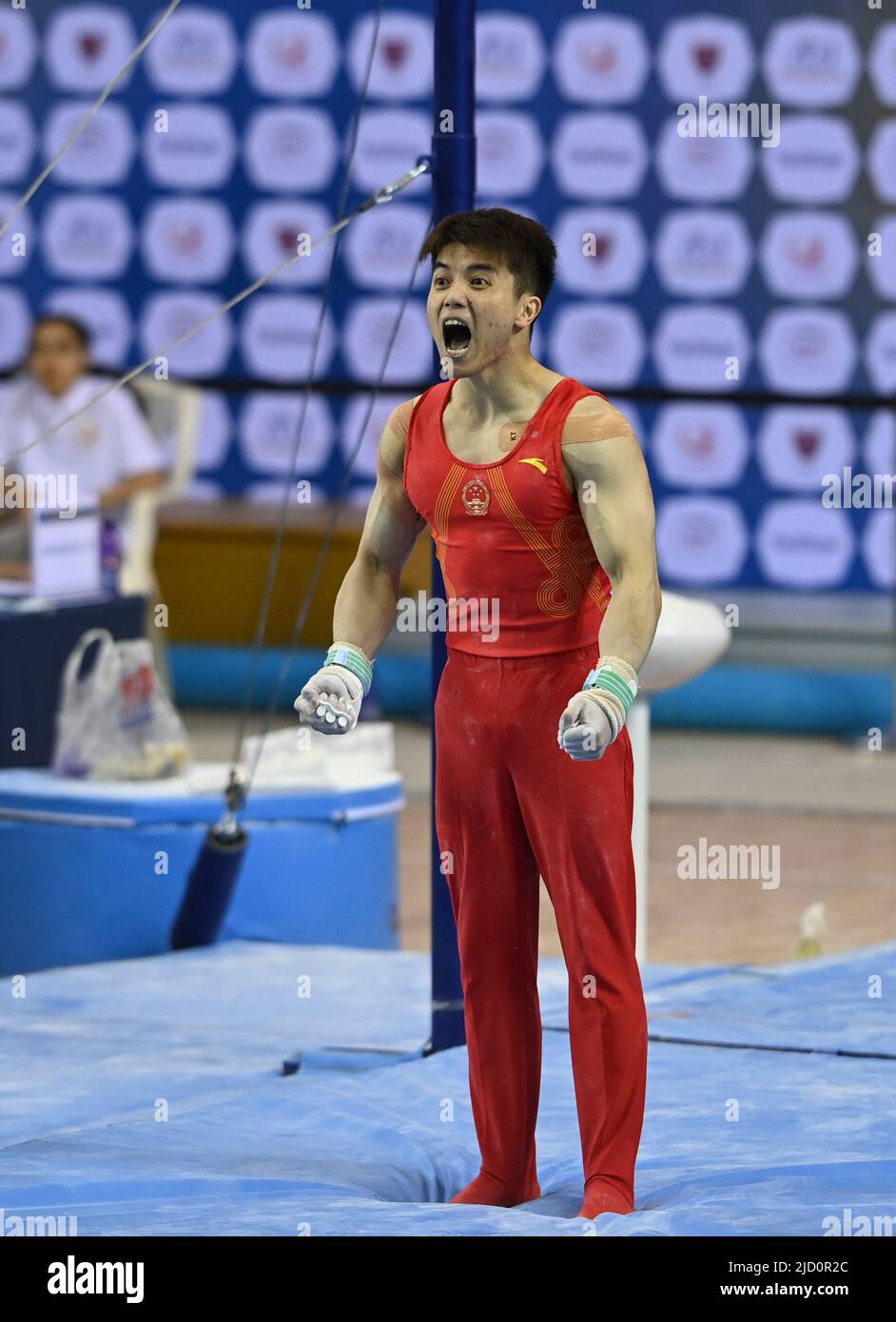Doha. 16th June, 2022. Lin Chaopan of China reacts in the Horizontal