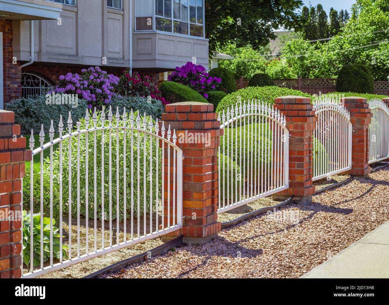 Brick Pillar Fence Hi-Res Stock Photography And Images - Alamy