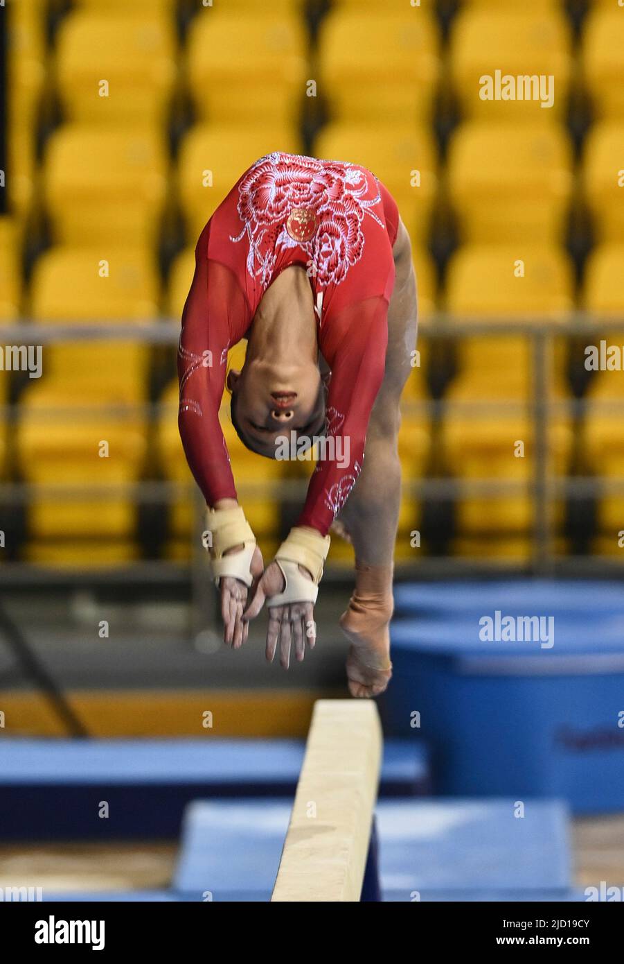 Wu ran gymnastics hi-res stock photography and images - Alamy