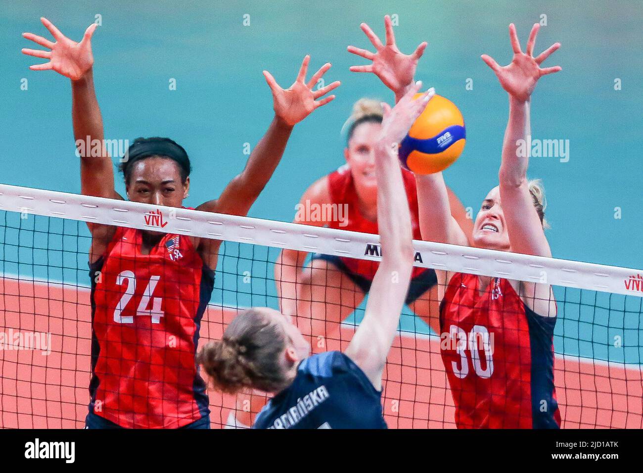 Quezon City. 17th June, 2022. Chiaka Ogbogu (1st L) and Alexandra