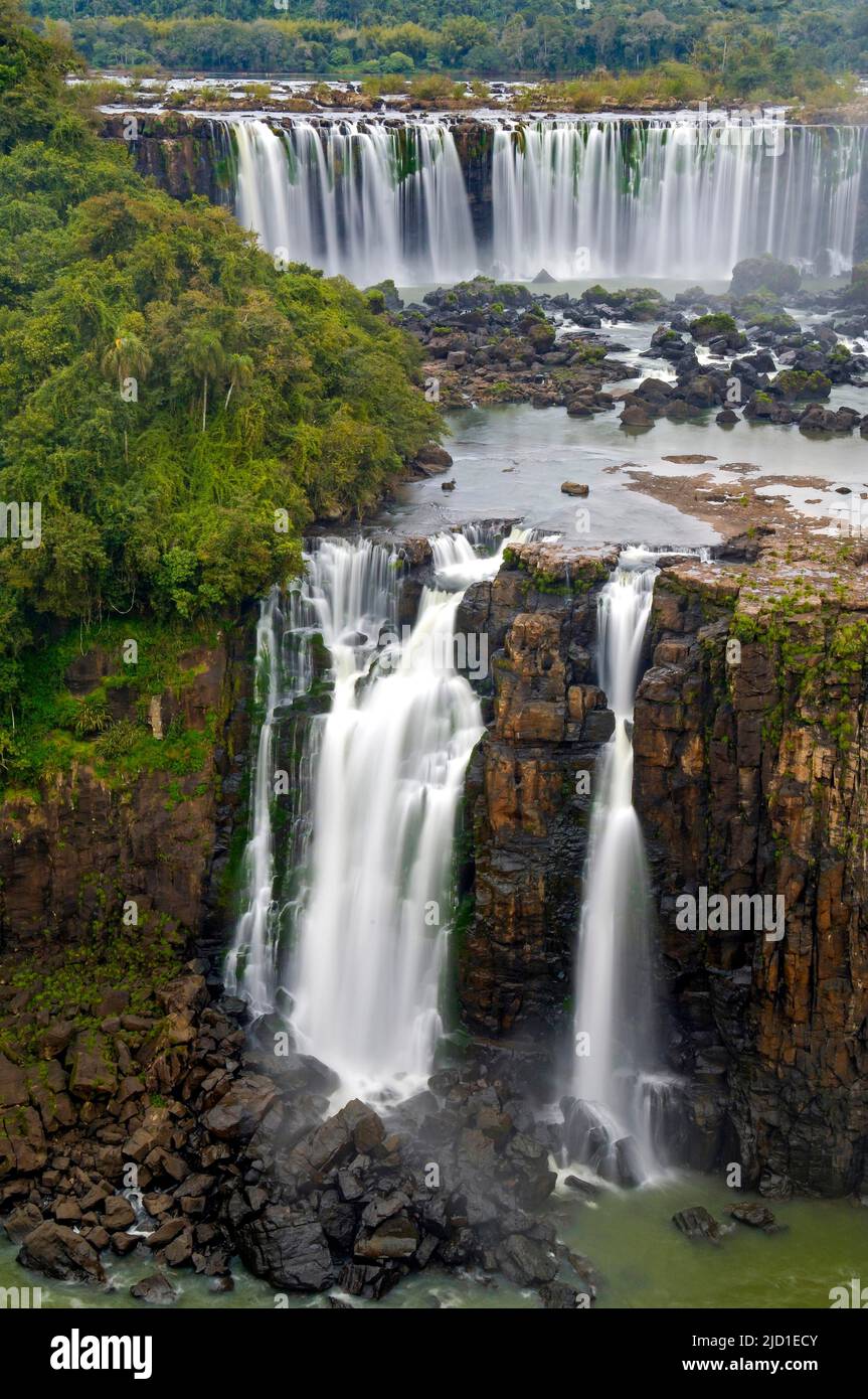 Iguacu Waterfalls, detail view, the largest waterfalls on earth, Foz do