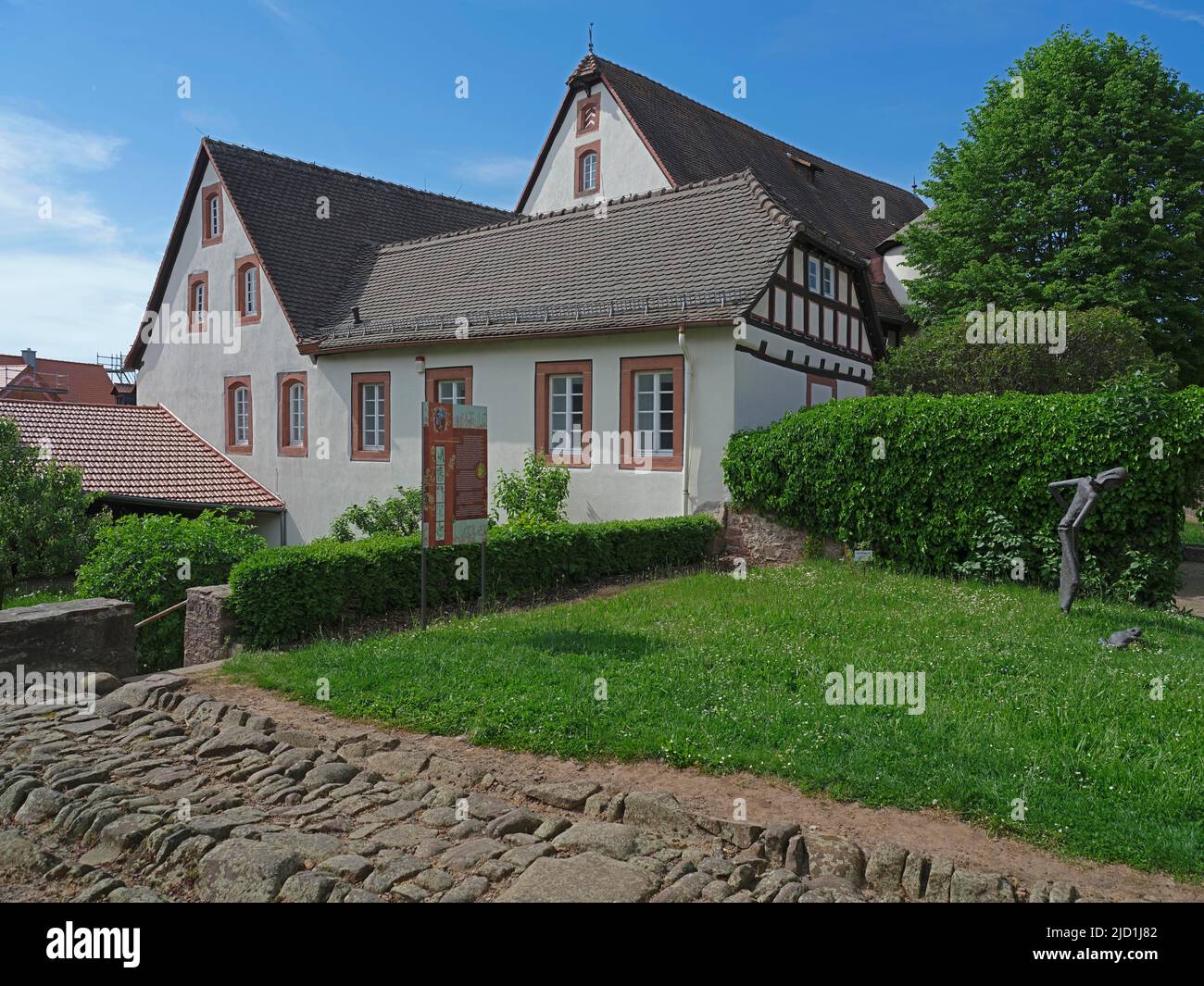 brothers-grimm-museum-former-official-residence-remains-of-the