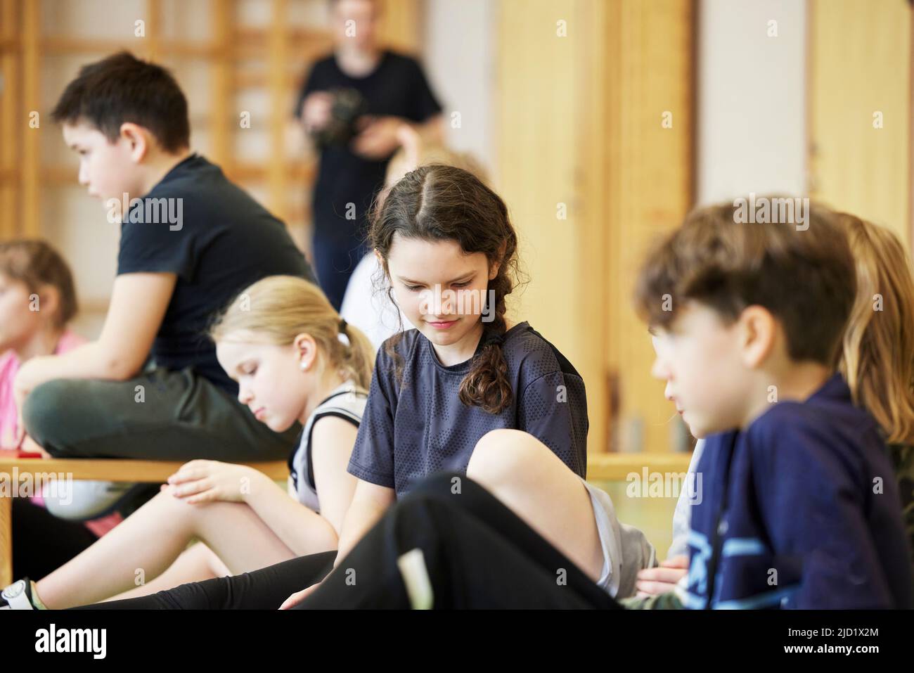 Gymnastics class children hi-res stock photography and images - Alamy