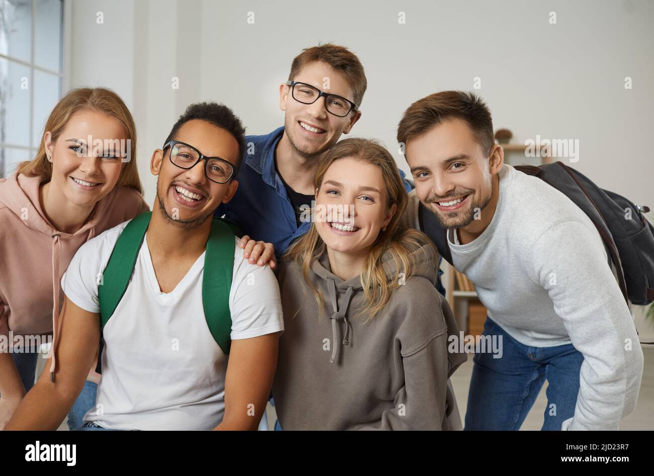 Indian college girl classroom hi-res stock photography and images - Alamy