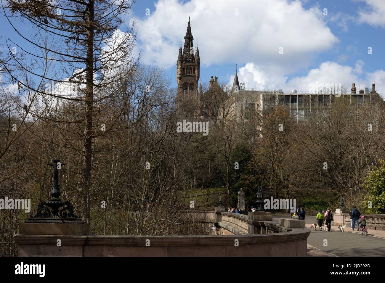 University of Glasgow seen from Kelvingrove Park in Glasgow, Scotland, 8 April 2022.   N55°52.182' W4°17.063' Stock Photo