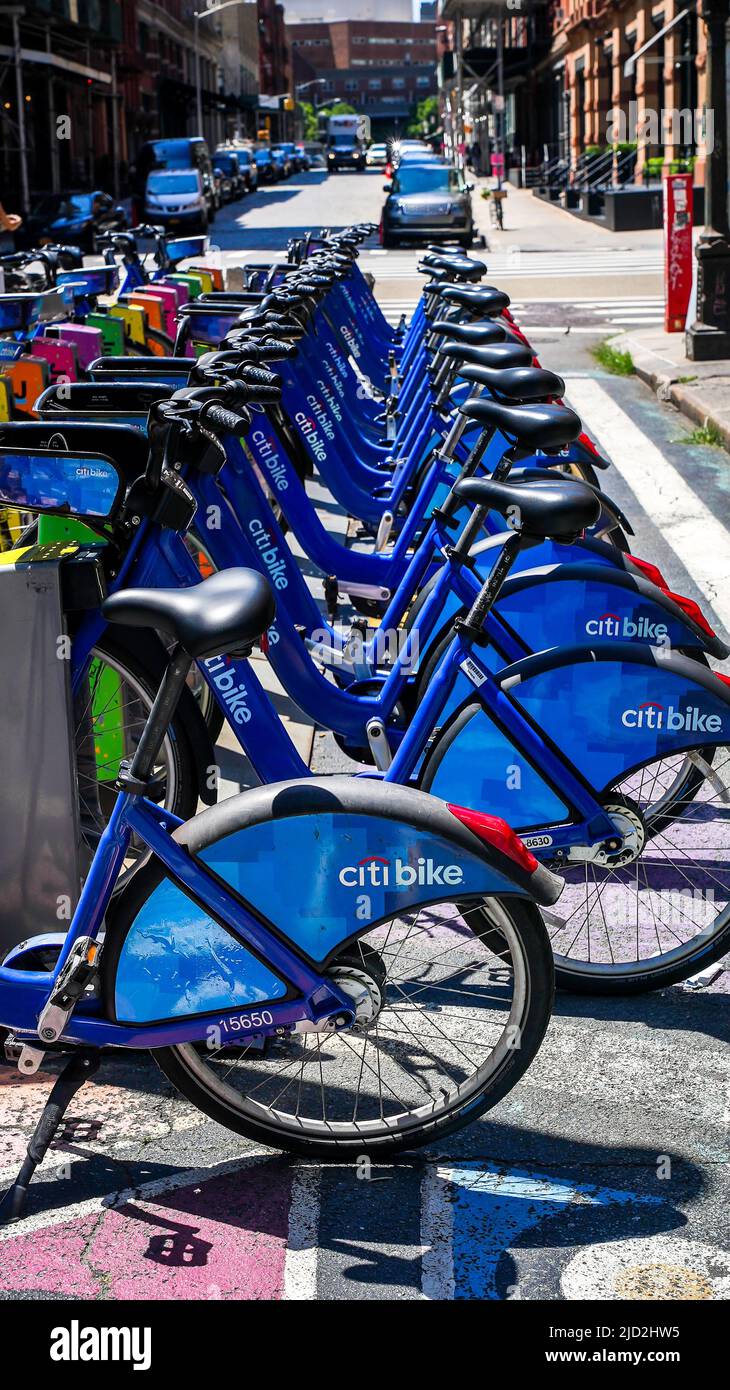 NEW YORK, NY, USA - JUNE 9, 2022:  Citibike station  at  West Broadway and Franklin Street Street Stock Photo
